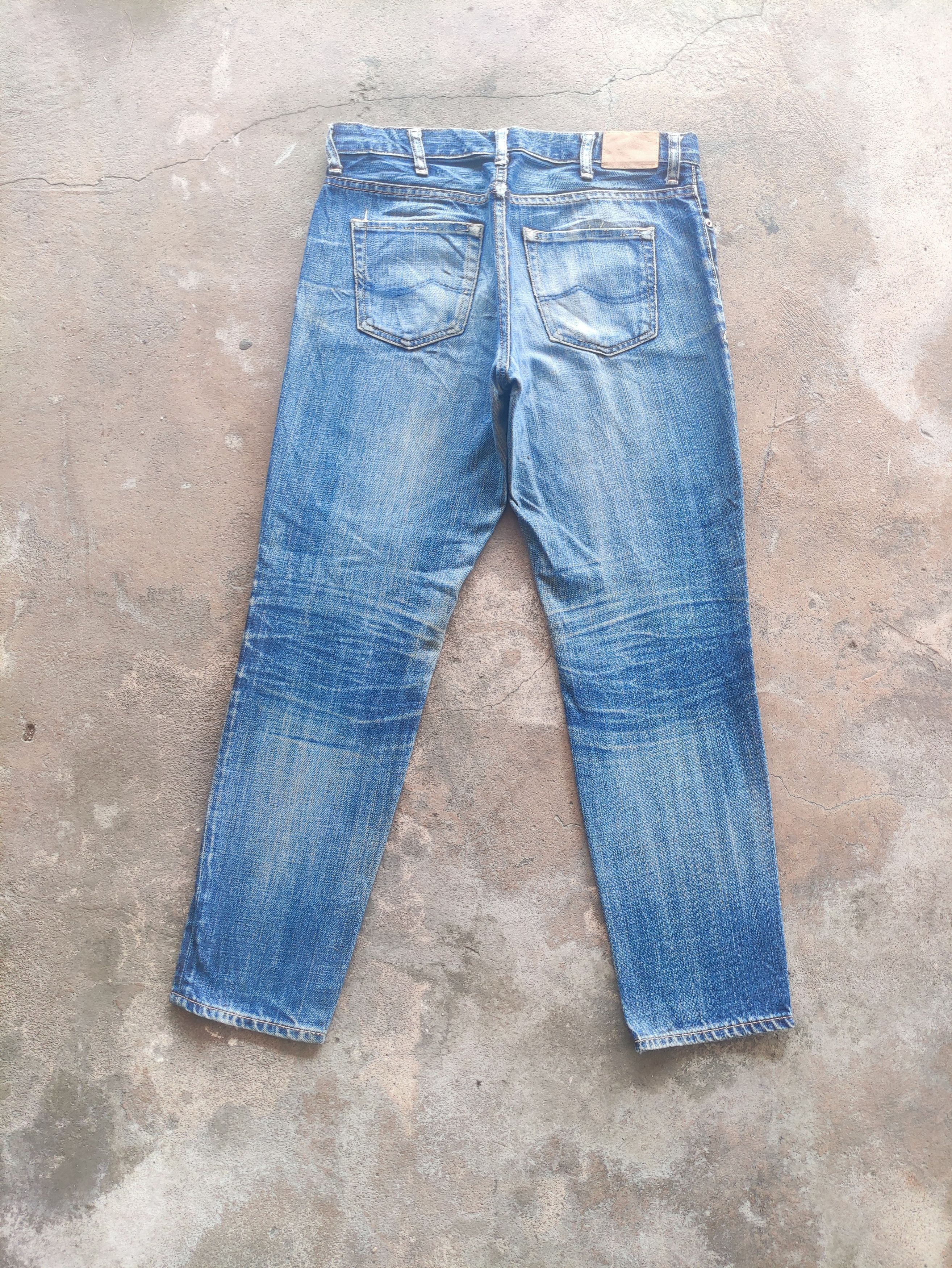 Japanese Brand × Jean × Vintage Vintage Caqu Japan Brand Distressed Jean Faded Pants Ripped Size US 33 - 8 Thumbnail