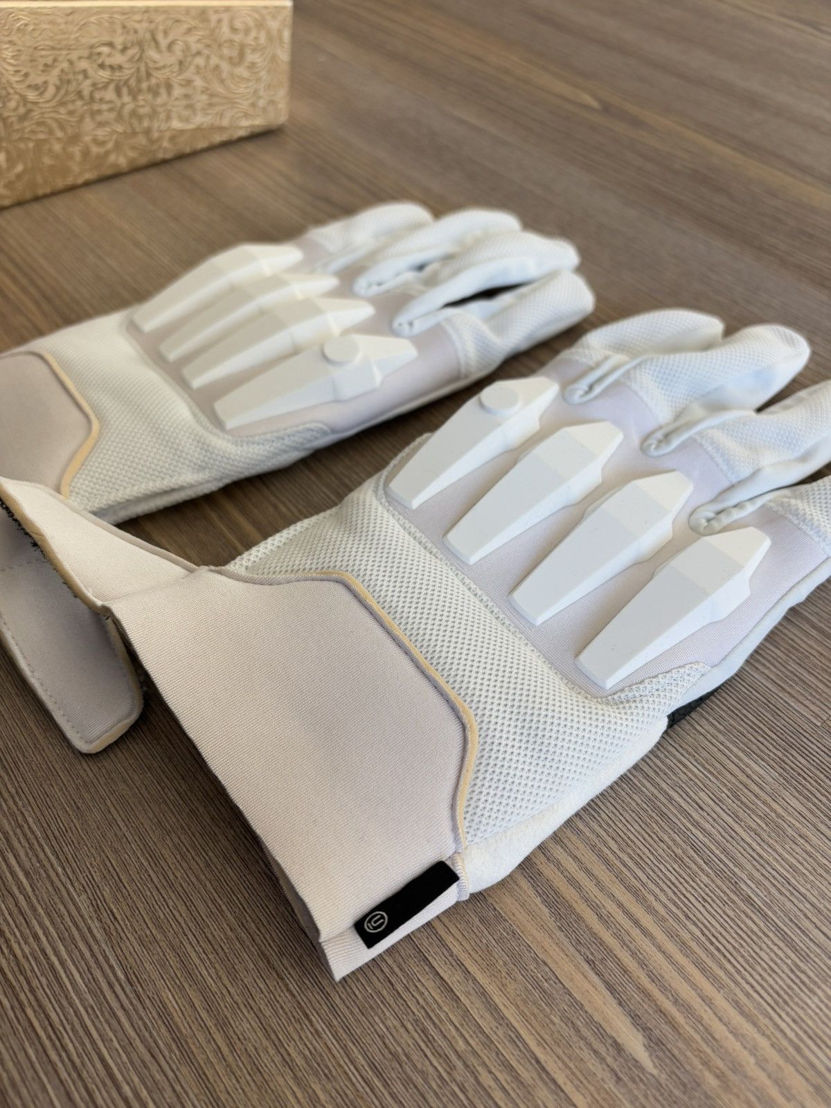 Undercover Evangelion Mecha Gloves [AW21] Size ONE SIZE - 4 Thumbnail