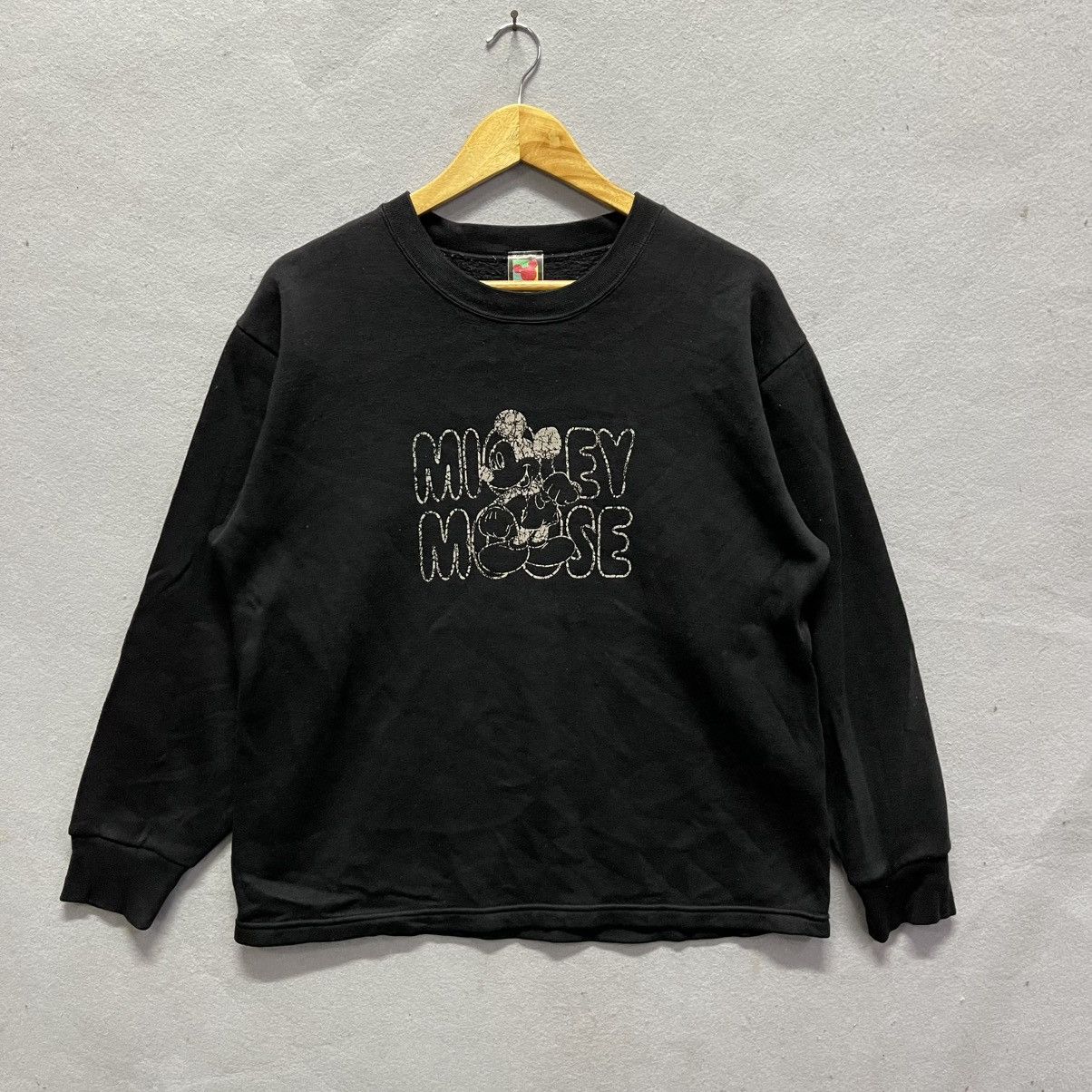 Disney 90s Mickey Unlimited Black Graphic Crewneck (L) Size US L / EU 52-54 / 3 - 1 Thumbnail