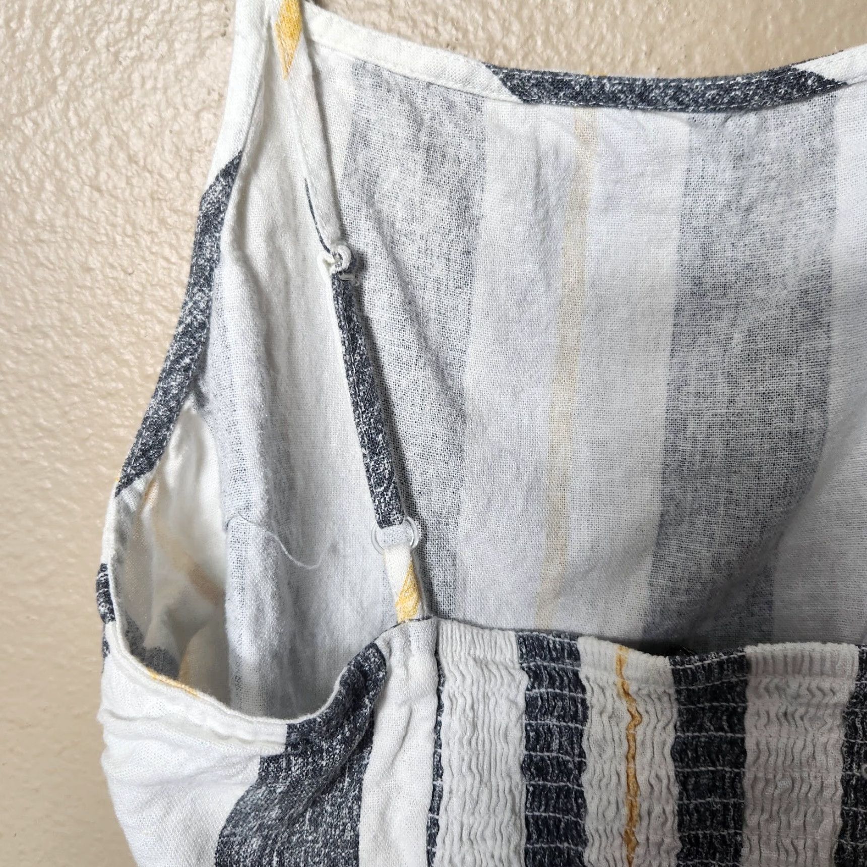 Vintage Gypsies & Moondust Tank - Cropped Striped Linen Blend - Size L - White Black Yellow - Spaghetti Straps - Square Neck - Casual - Womens Size L / US 10 / IT 46 - 4 Thumbnail
