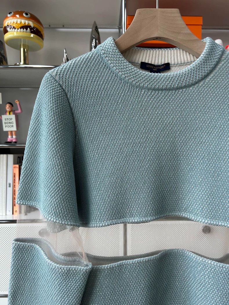 Louis Vuitton Louis Vuitton Mint Green Patchwork sweater 2501-Nextarrow Size US XS / EU 42 / 0 - 4 Thumbnail