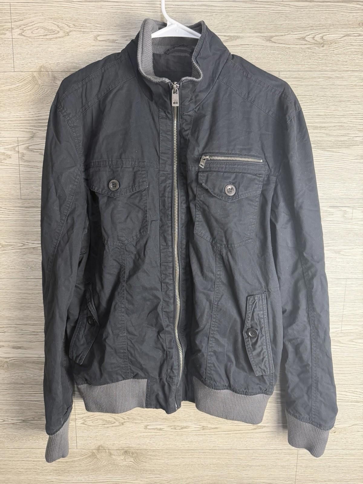 Guess Vintage Look Guess Men's Classic Black Bomber Jacket Size L Size US L / EU 52-54 / 3 - 1 Thumbnail