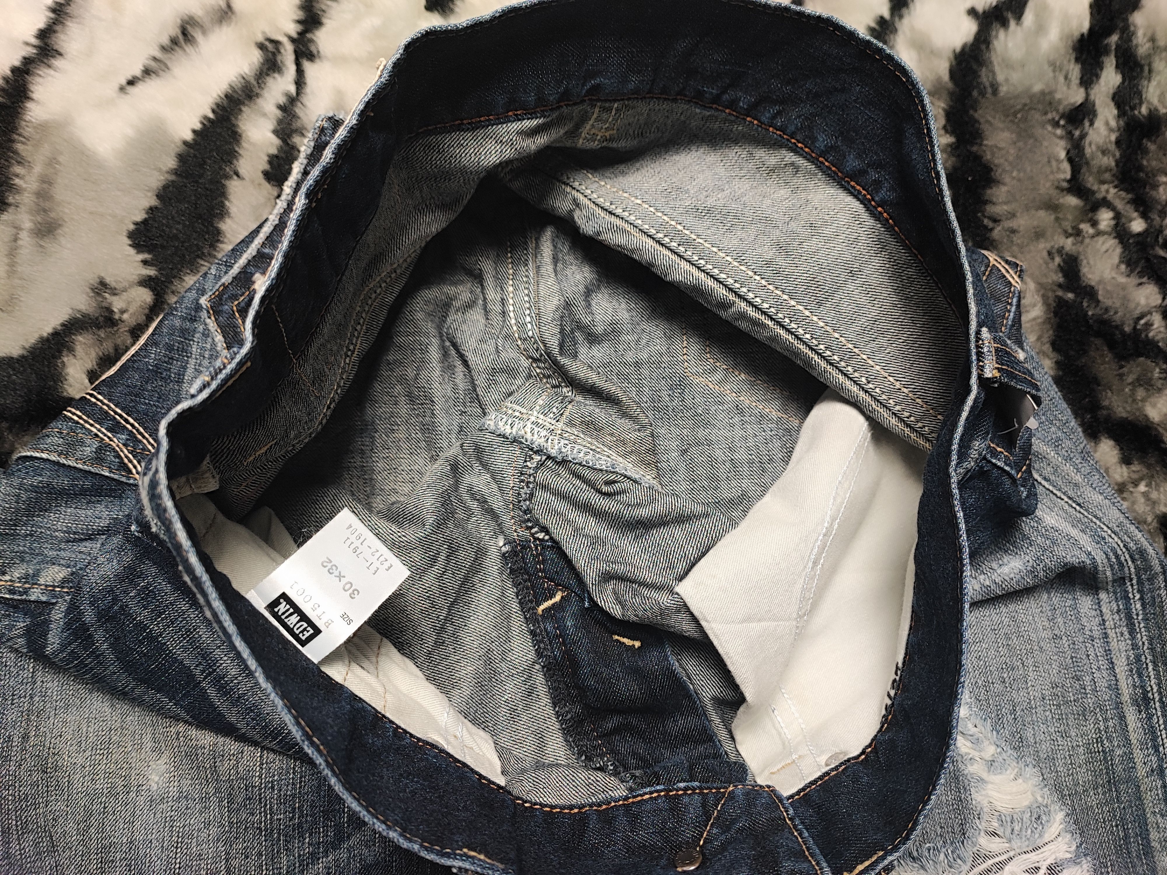 Edwin Edwin 503 Blue Trip Japan Distressed Jeans Size US 32 / EU 48 - 9 Thumbnail
