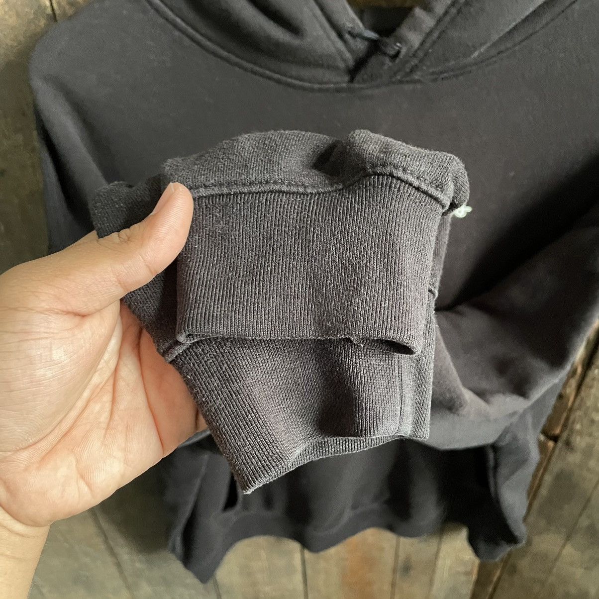 Japanese Brand Mark Gonzalez Hoodie Size US L / EU 52-54 / 3 - 6 Thumbnail