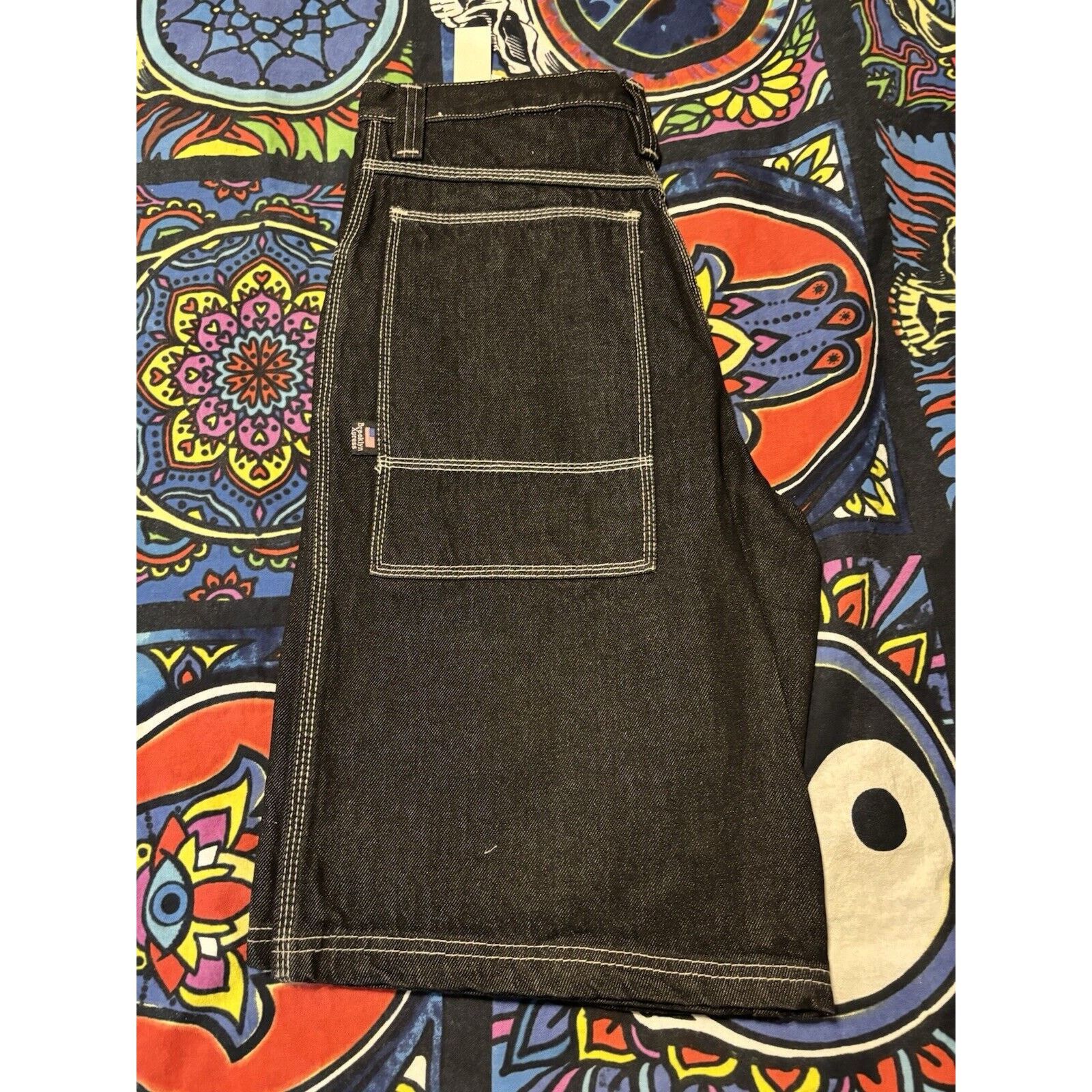 Express Brooklyn Express size 34 black silver y2k nwt Shorts 2000s Size US 34 / EU 50 - 8 Thumbnail
