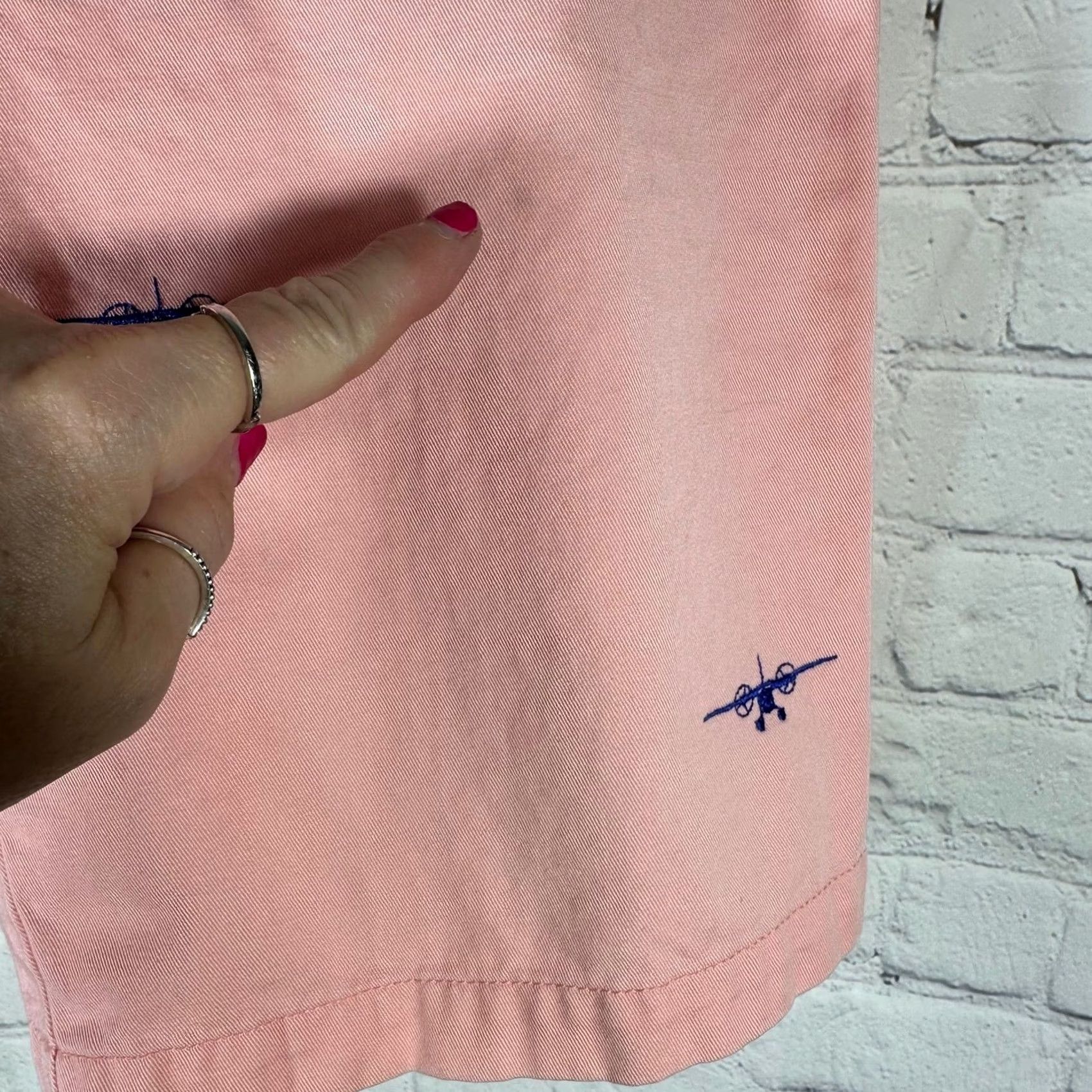 Vineyard Vines Vineyard Vines Mens Pink Embroidered Airplane Cotton Twill Shorts Size 32 Size US 31 - 2 Thumbnail