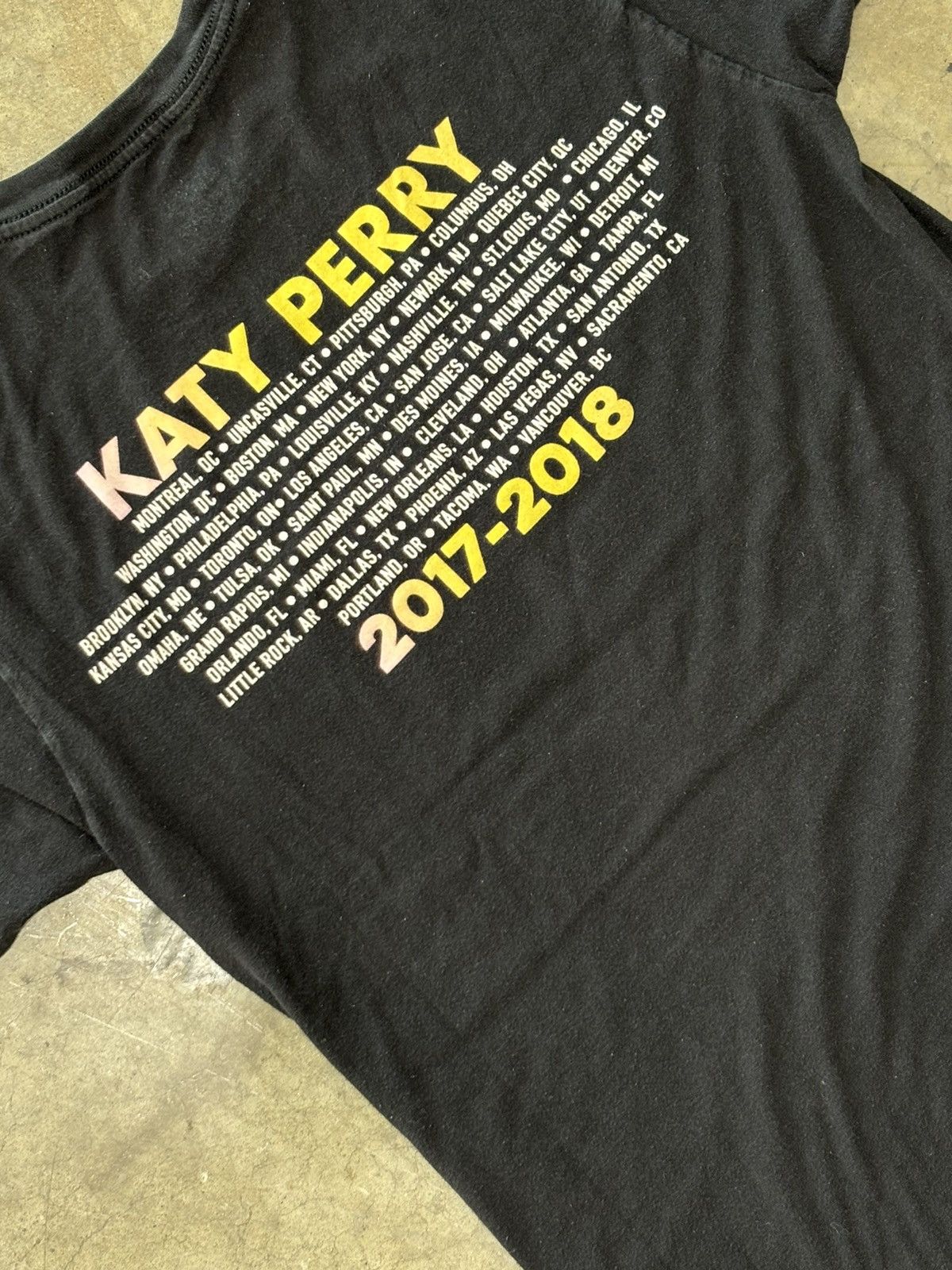 Band Tees × Vintage Katy Perry Witness Tour Tee Small Size US S / EU 44-46 / 1 - 4 Thumbnail