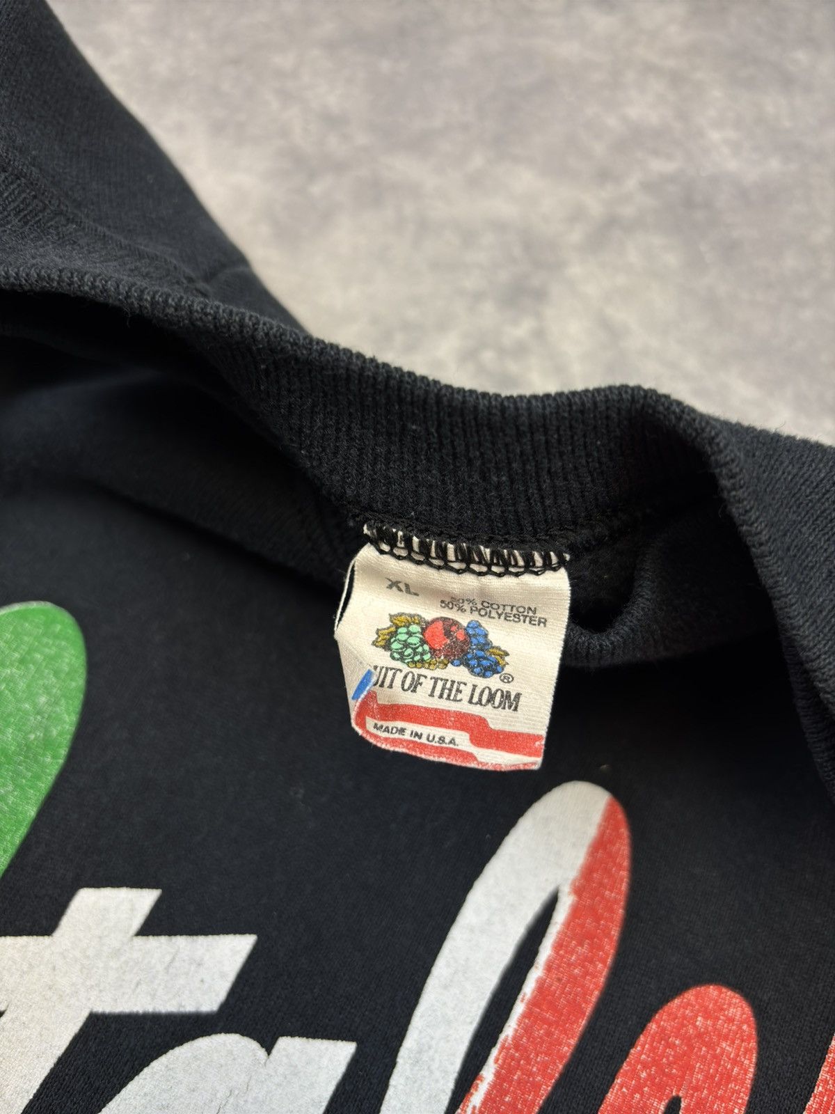 Other Vintage 80s 90s Black Crewneck Sweatshirt Italy Flag Logo Size US XL / EU 56 / 4 - 3 Thumbnail