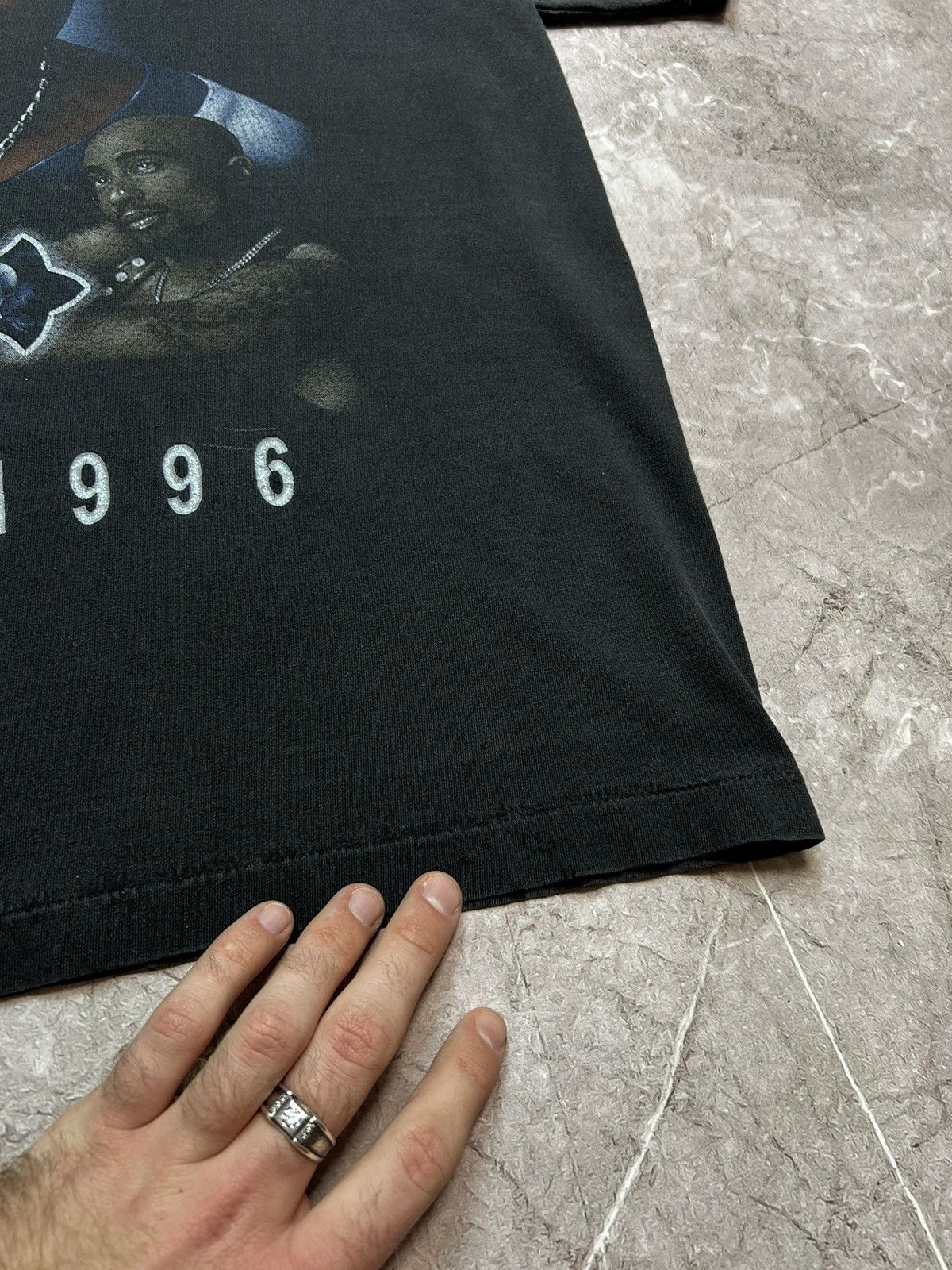 Band Tees × Rap Tees × Vintage 2PAC T-shirt 1971 - 1996 Tee Rap Vintage 90s Size US L / EU 52-54 / 3 - 5 Thumbnail
