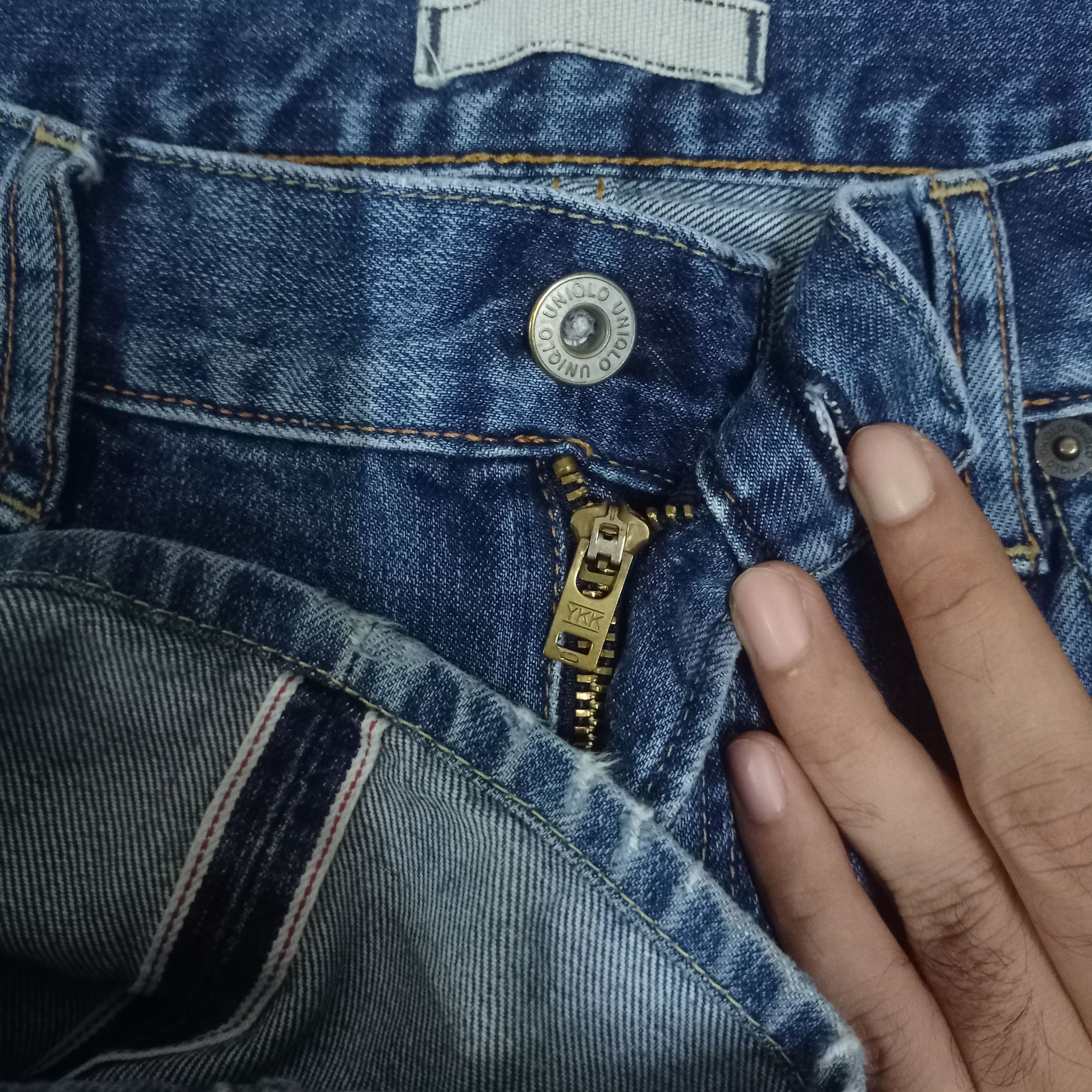 Japanese Brand × Uniqlo Vintage Uniqlo Selvedge Blue Wash Distressed Loose Jeans Size US 32 / EU 48 - 3 Thumbnail