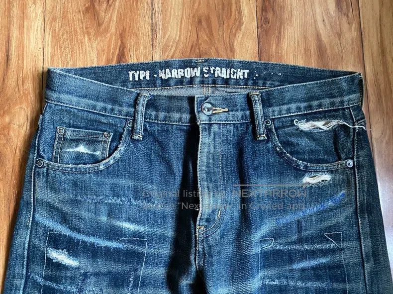 Neighborhood Neighborhood size S Jeans Size US 27 - 3 Thumbnail