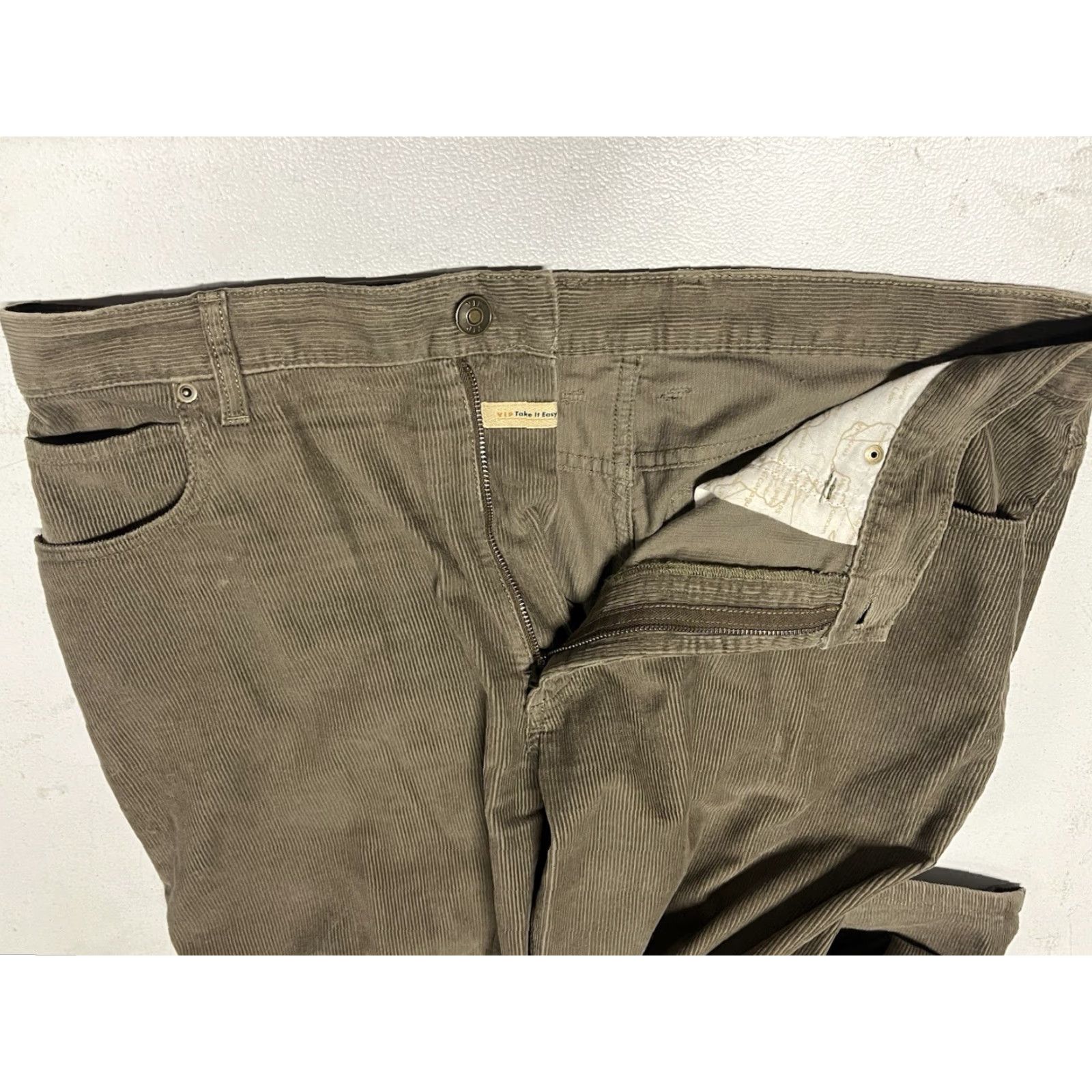 Jos. A. Bank Jos. A. Bank Corduroy Pants Regular Men 36x29 Brown VIP Take It Easy Flat Front Straight Leg Corduroy Preppy Classic Easy Care Size US 36 / EU 52 - 6 Thumbnail