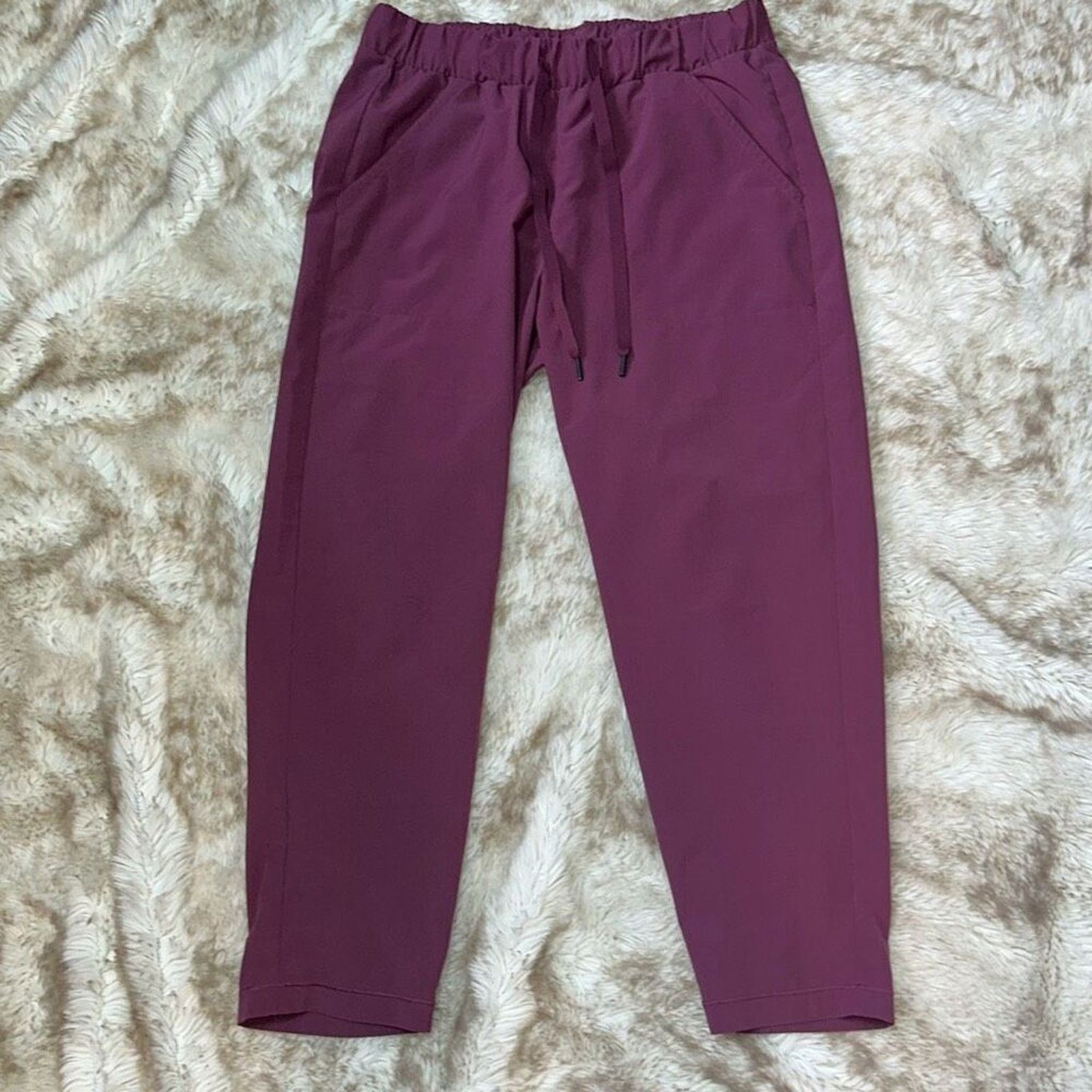 Under Armour Under Armour Maroon Straight Leg Pants | Sz M Size 30" / US 8 / IT 44 - 2 Thumbnail