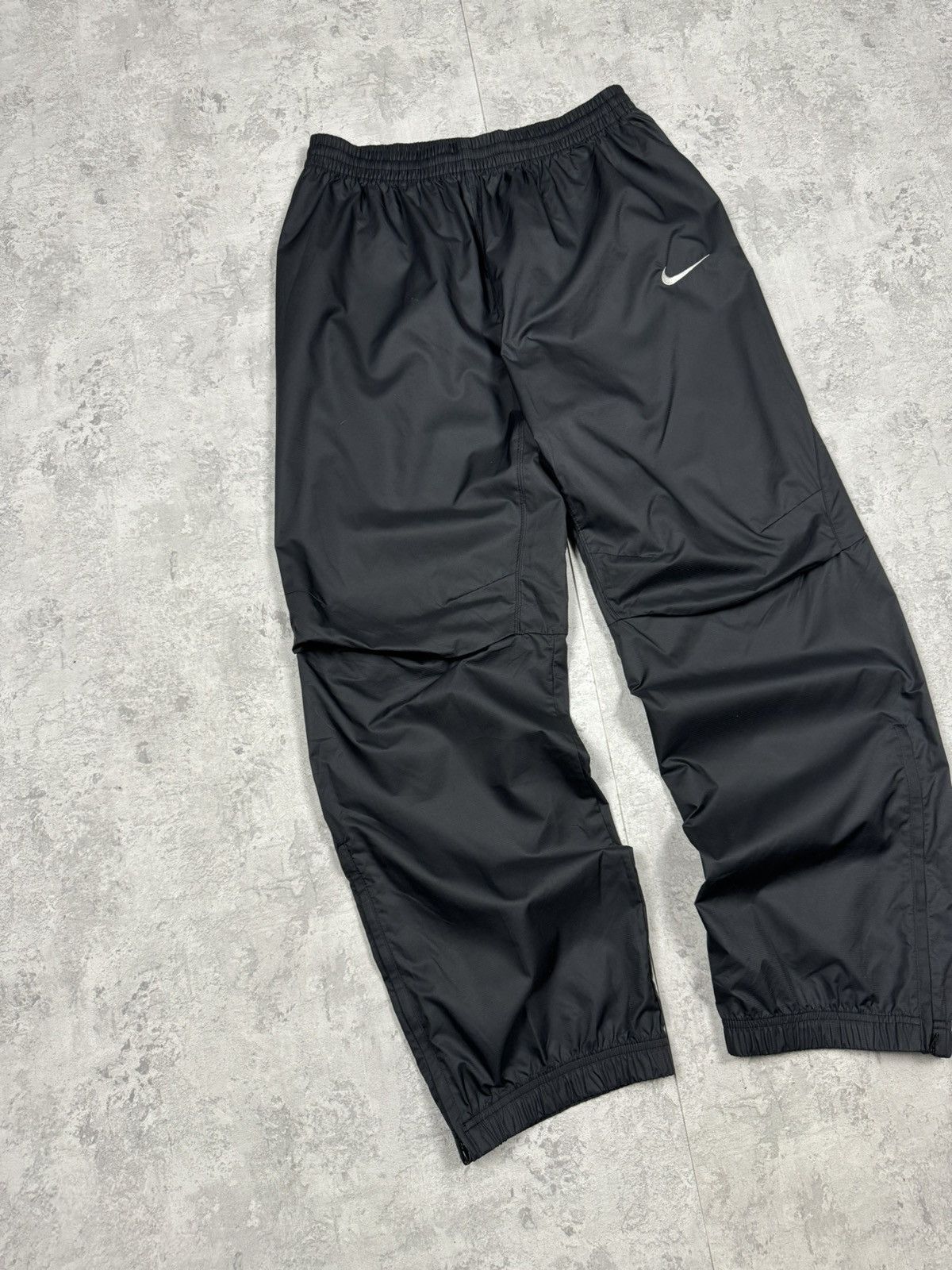 Nike Vintage Nike Y2K Sweatpants Track Pants Size L Size US 34 / EU 50 - 2 Thumbnail