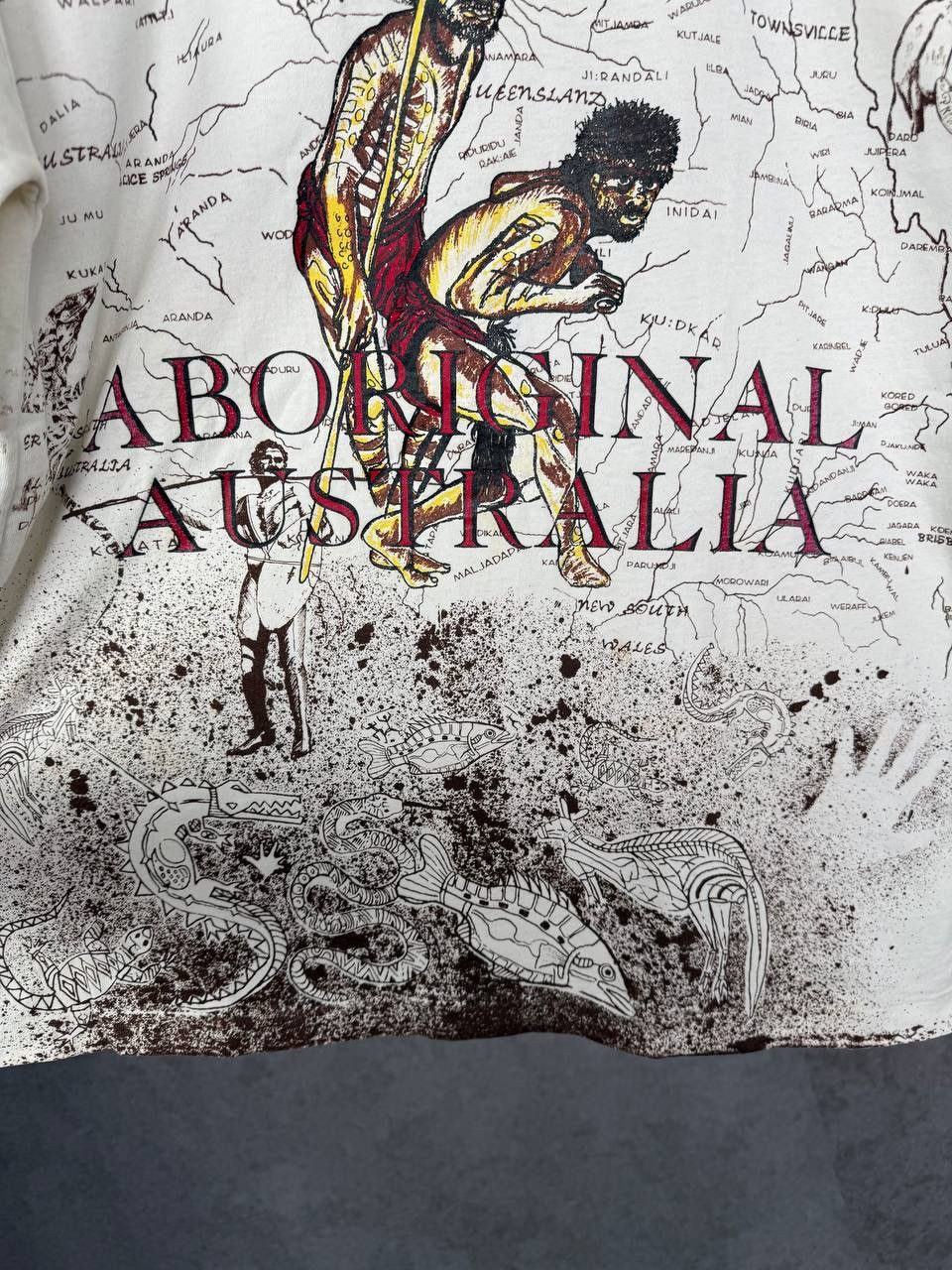 Vintage Aboriginal Australia vintage art overprinted tee Size US M / EU 48-50 / 2 - 5 Thumbnail