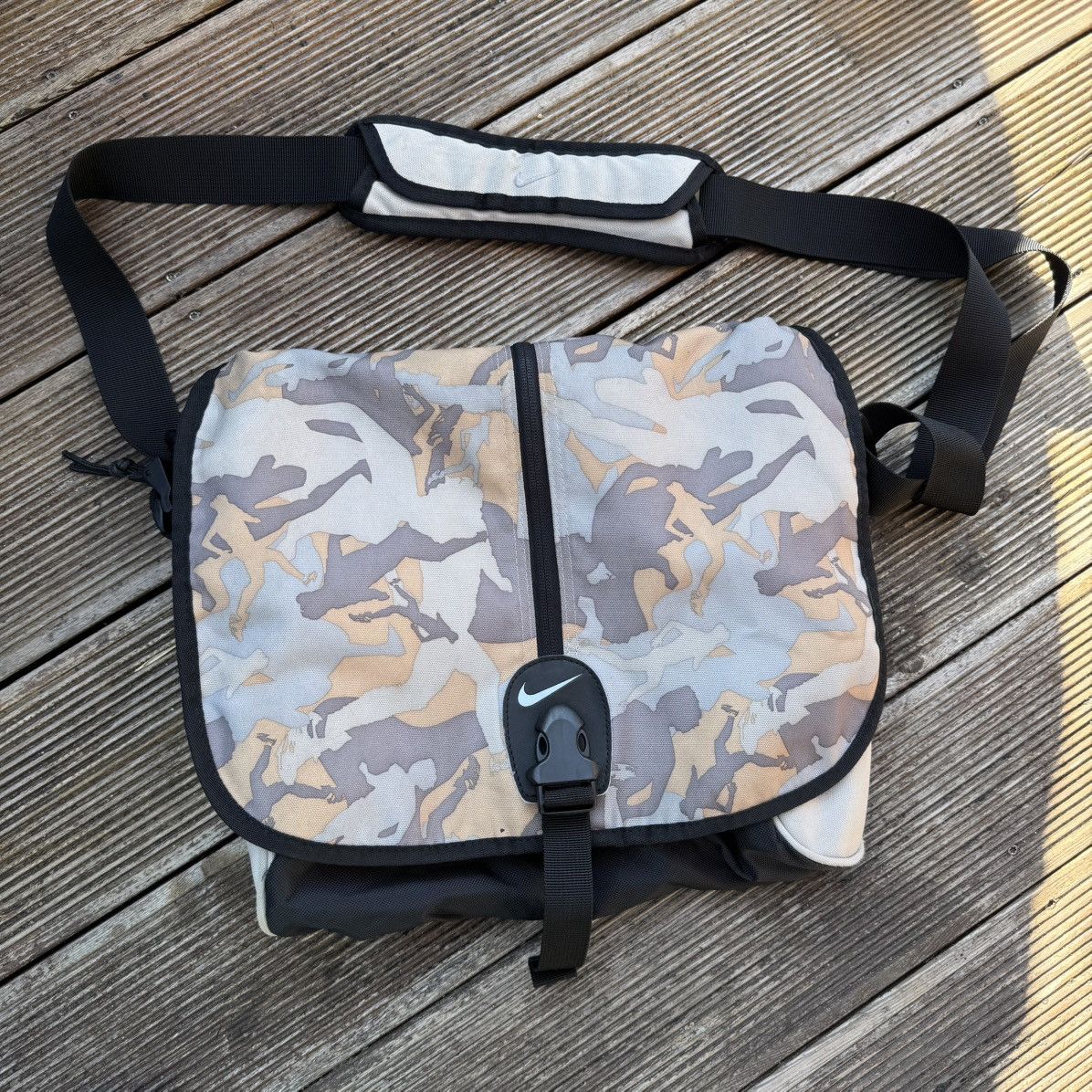 Nike × Vintage Nike Vintage X Cordura Camo Military Shoulder Bag Gym y2k Size ONE SIZE - 2 Thumbnail