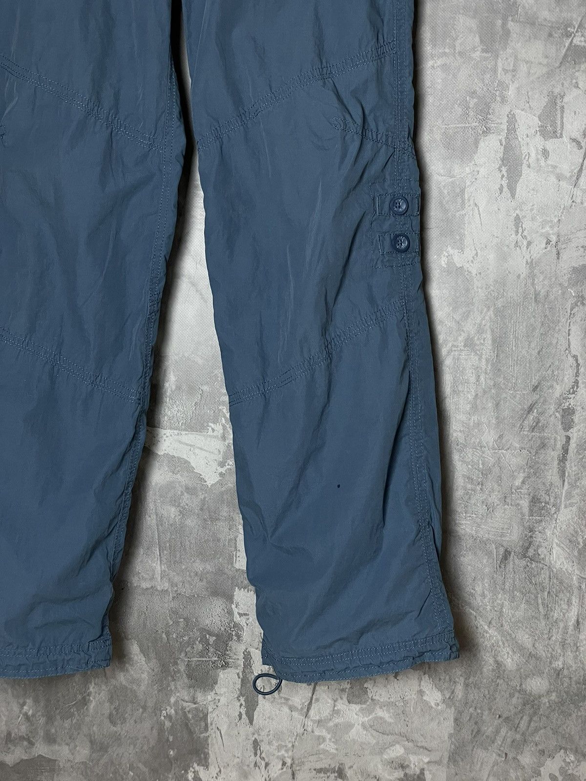 Nike × Vintage Vintage Nike Y2K Cargo Baggy Parachute Pants Size 34" / US 12 / IT 48 - 4 Thumbnail