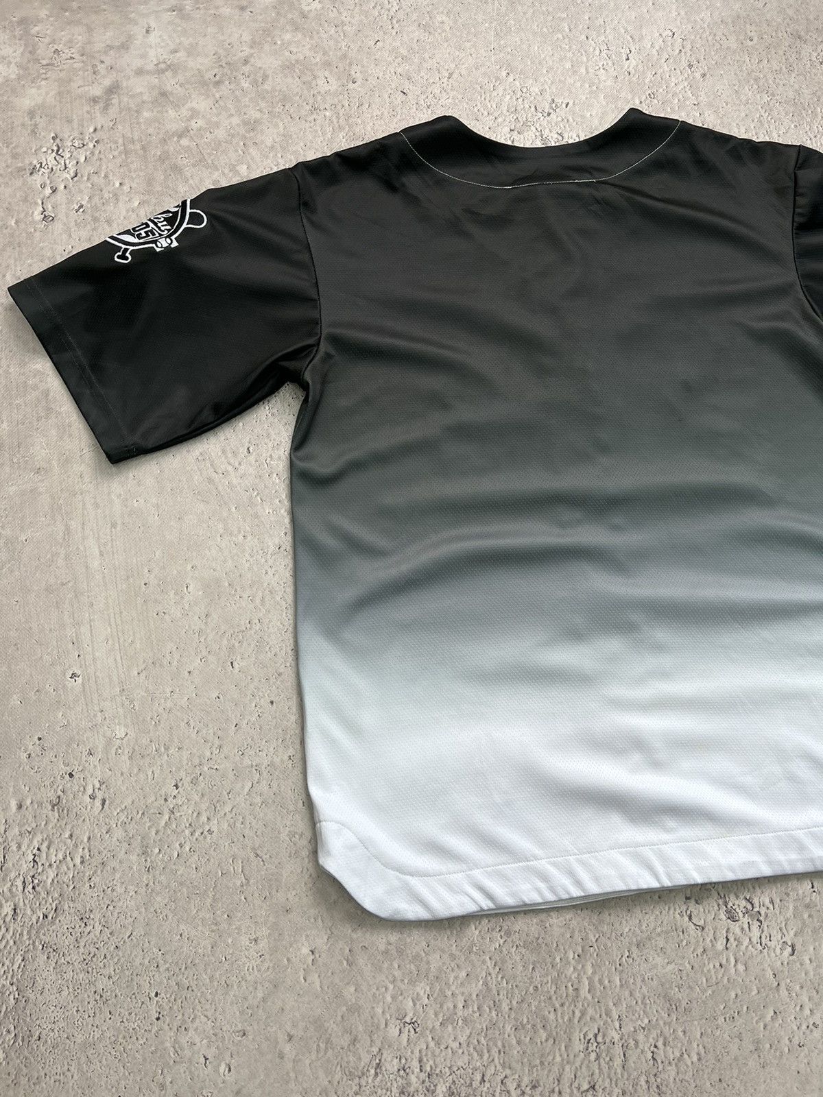 Fubu × Japanese Brand × Rap Tees Vintage Fubu 05 Jersey T Shirt Y2K S size Size US S / EU 44-46 / 1 - 8 Thumbnail