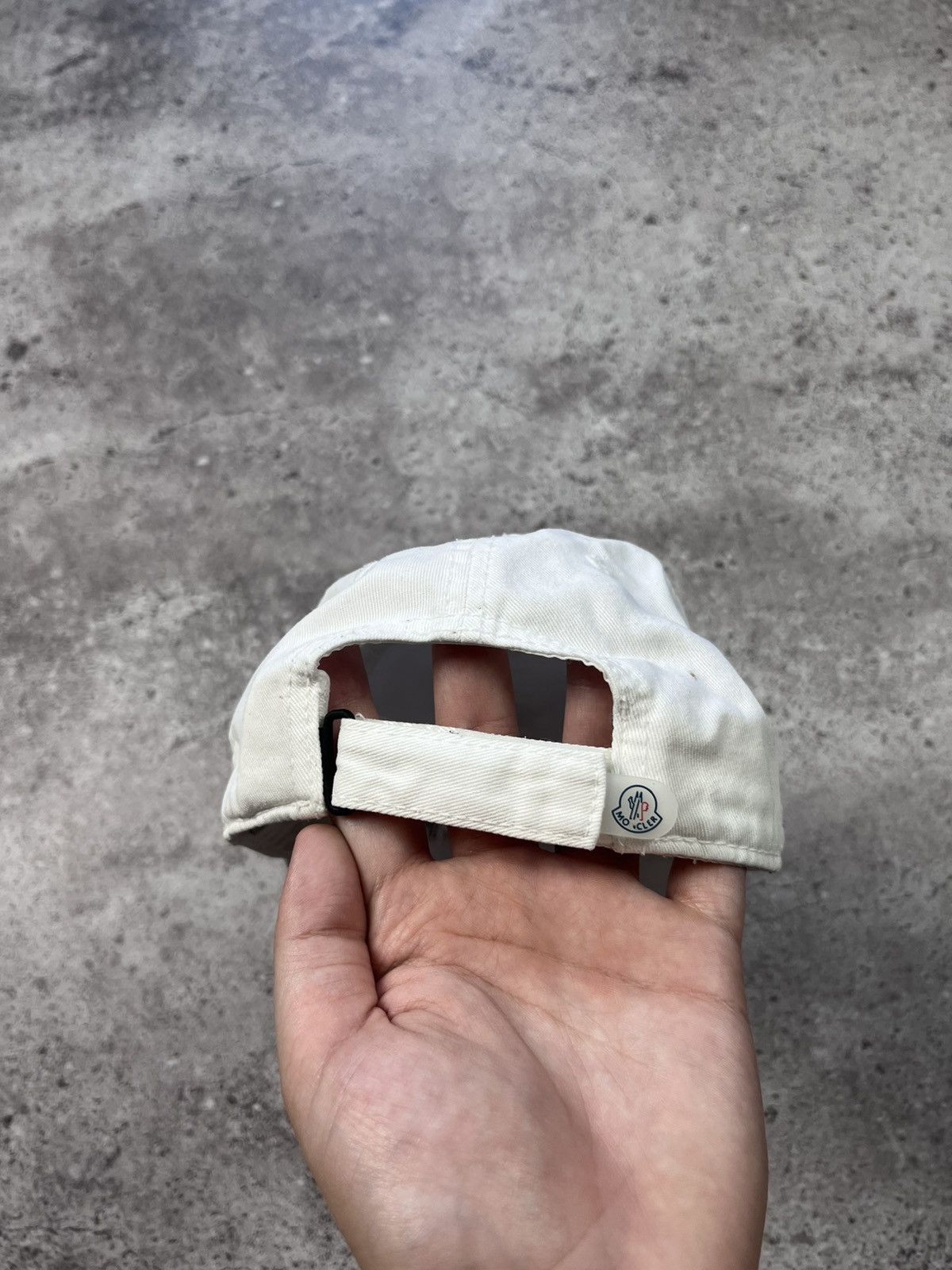 Moncler Moncler Beretto Cap White One Size Size ONE SIZE - 2 Thumbnail