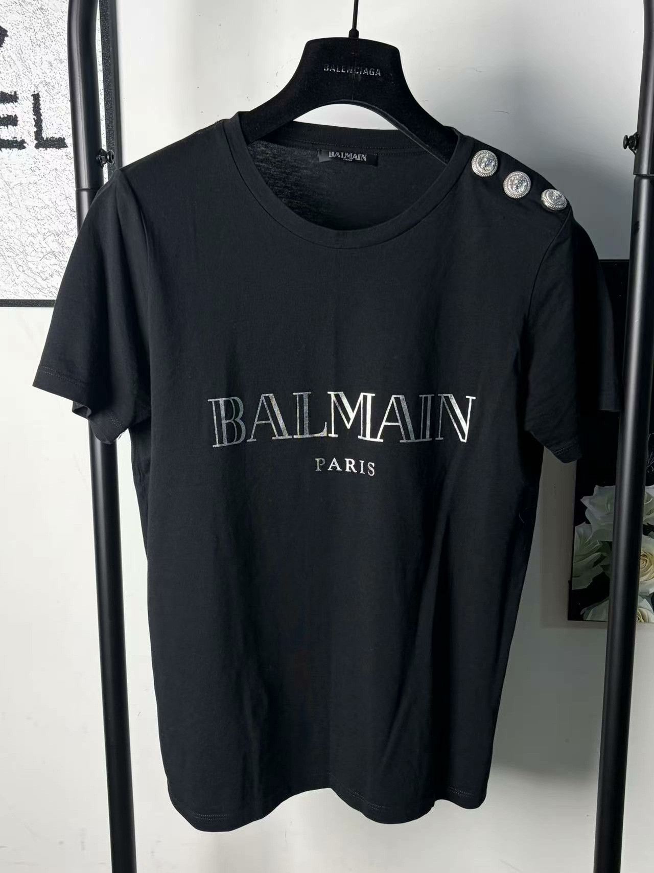 Balmain Balmain White T-Shirt s Men Size US S / EU 44-46 / 1 - 1 Thumbnail