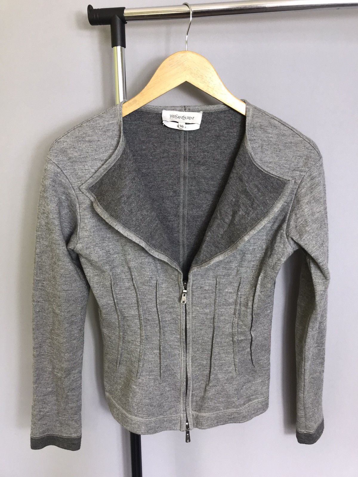 Saint Laurent Paris Yves Saint Laurent cashmere cardigan slim woman zip riri Size XS / US 0-2 / IT 36-38 - 1 Thumbnail