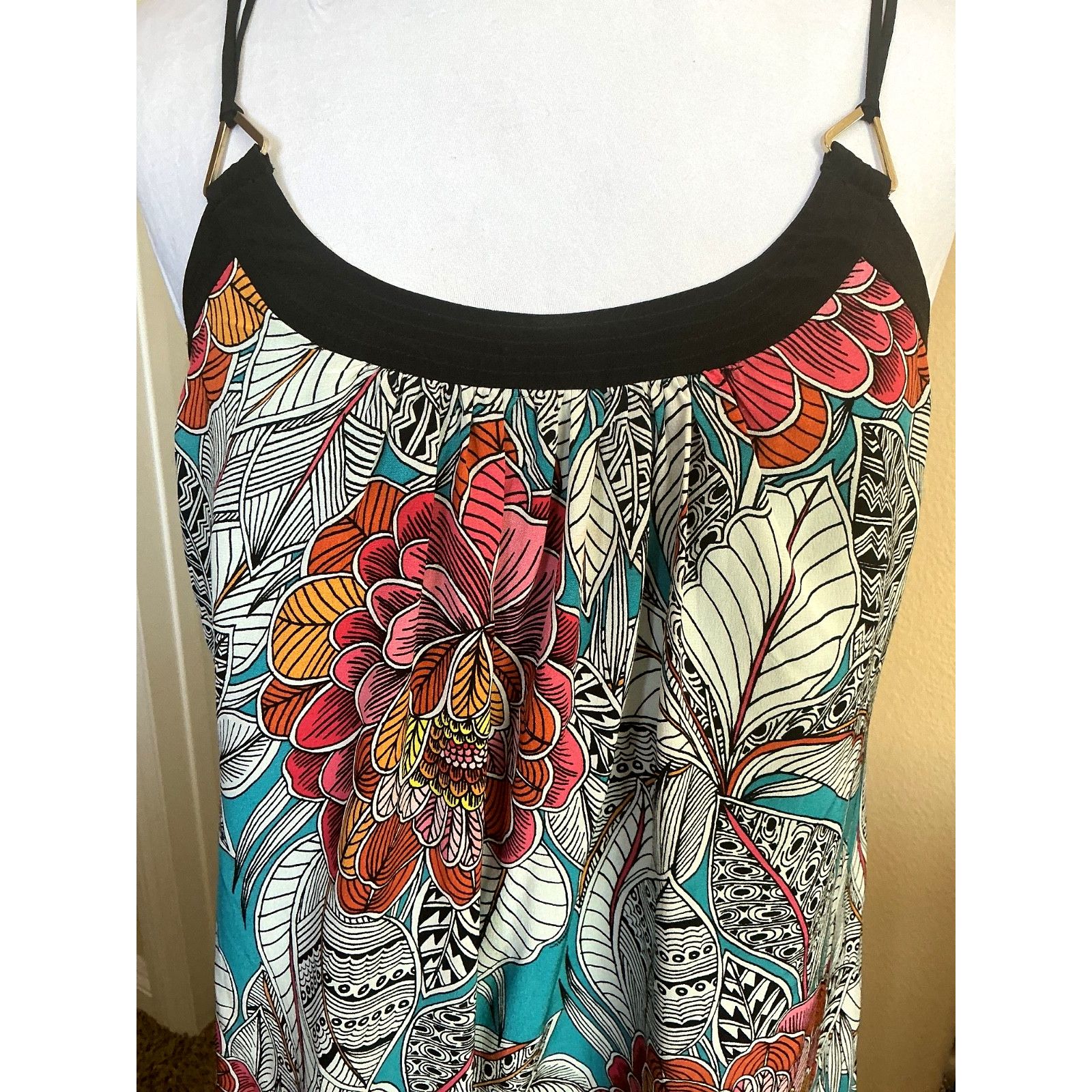 Trina Turk TRINA TURK 100% SILK FLORAL PRINT KEYHOLE MAXI DRESS SZ S Size S / US 4 / IT 40 - 2 Thumbnail