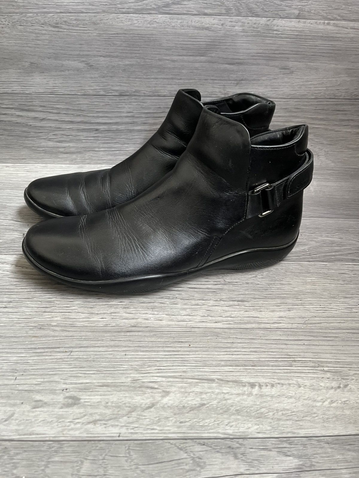 Prada Prada sport velcro strap ankle high top sneakers uk 8.5 Size US 9.5 / EU 42-43 - 4 Thumbnail