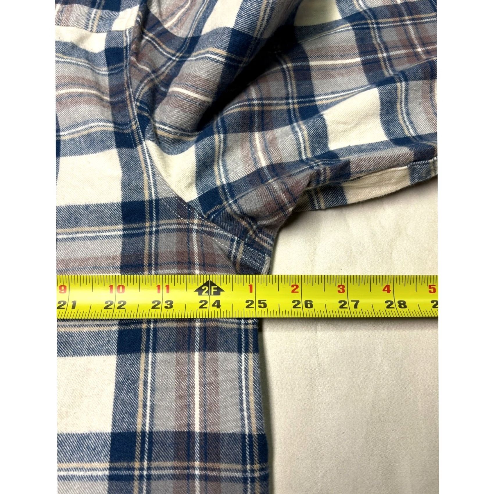 Vintage LL Bean Traditional Fit Flannel Shirt Mens Large Tall Blue Plaid Cotton 228056 Size US L / EU 52-54 / 3 - 7 Thumbnail