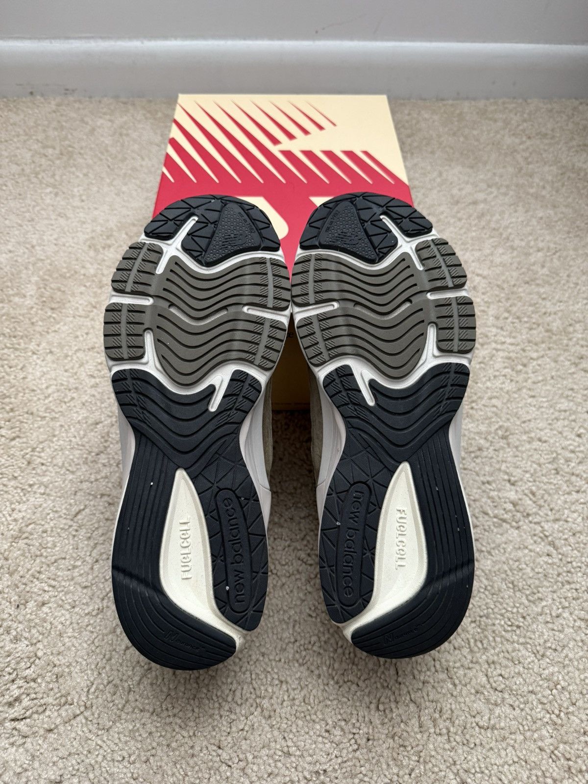 New Balance New Balance 990v6 Size US 10.5 / EU 43-44 - 6 Thumbnail