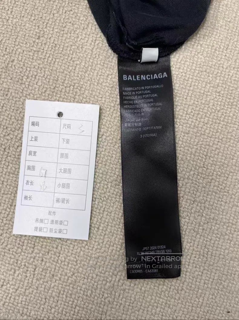 Balenciaga Balenciaga Oversized round neck short sleeve T-shirt Size US L / EU 52-54 / 3 - 4 Thumbnail