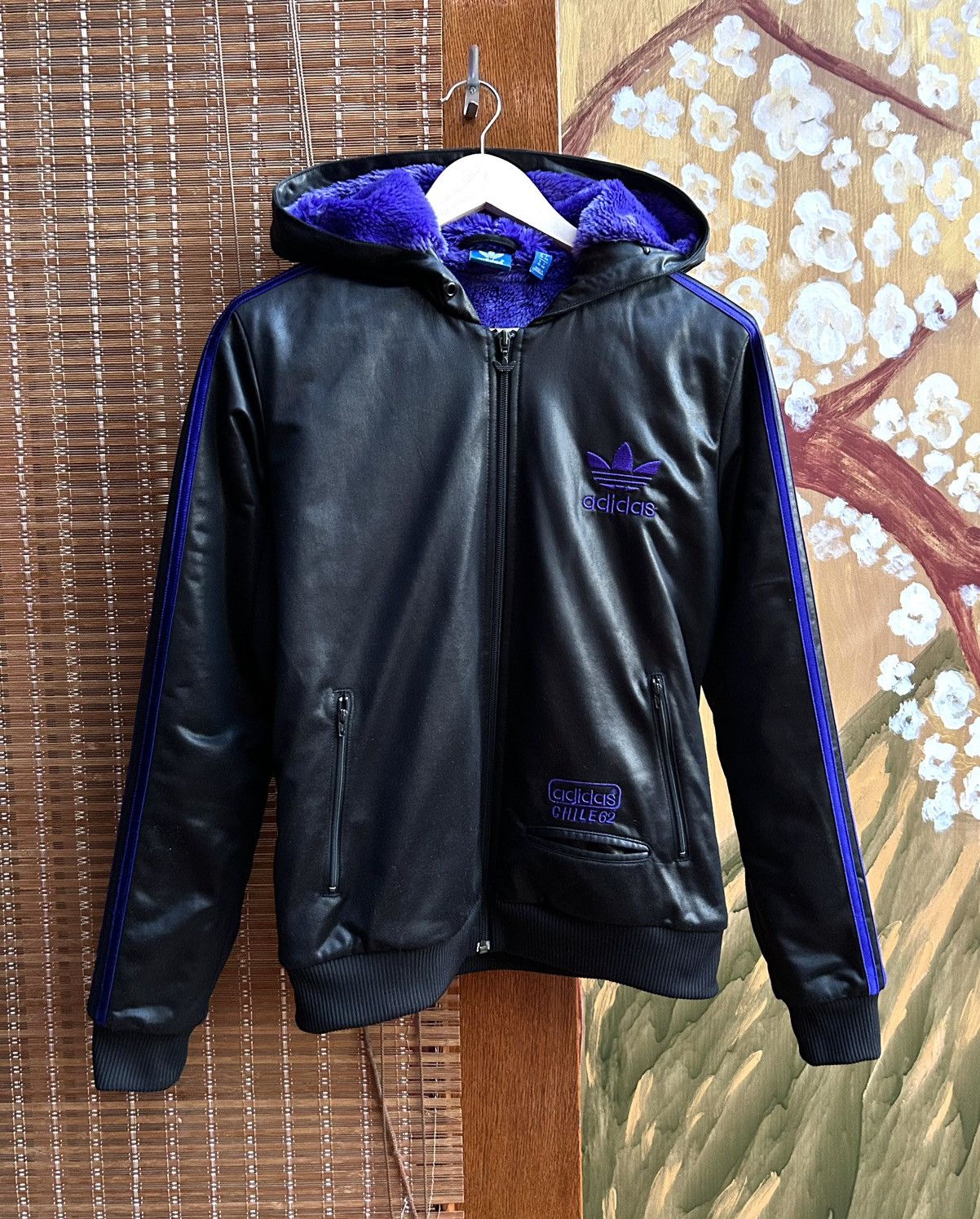 Adidas Y2K Adidas Chile 62 Faux Fur Lined Hooded Bomber Jacket Size Size XL / US 12-14 / IT 48-50 - 1 Thumbnail