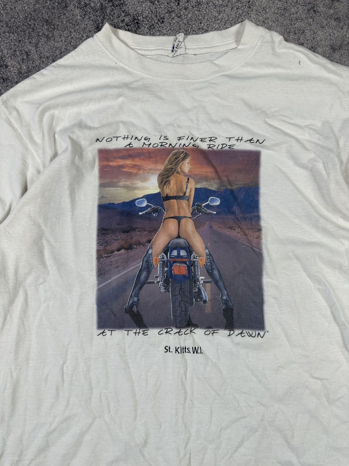 Band Tees Vintage Moto Sexy Girl Sunset Logo T-shirt Very Rare USA L Size US L / EU 52-54 / 3 - 2 Thumbnail