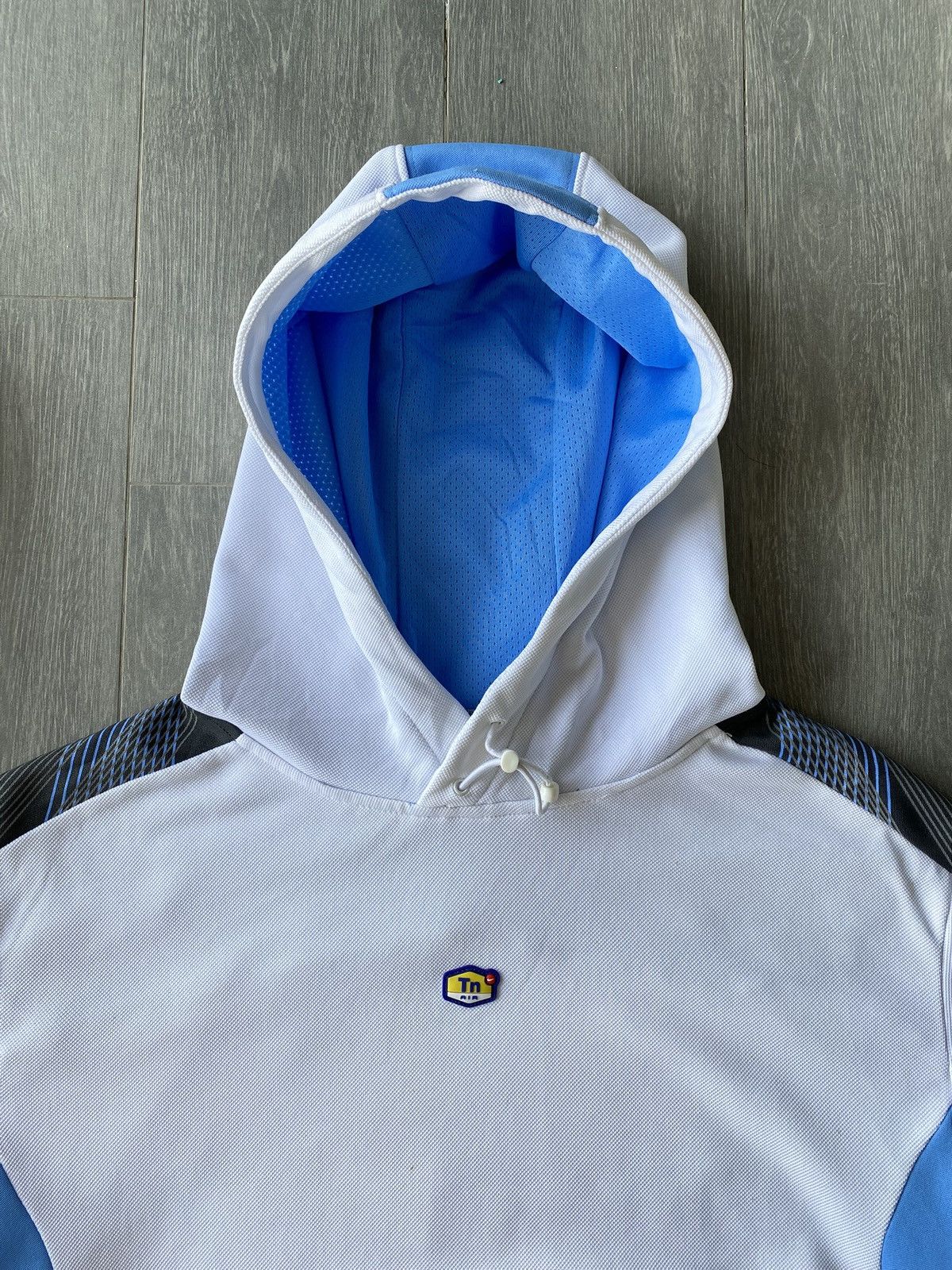 Nike × Nike ACG × Vintage Vintage 00’s Nike Tn Air Center Logo Hoodie Size US S / EU 44-46 / 1 - 4 Thumbnail