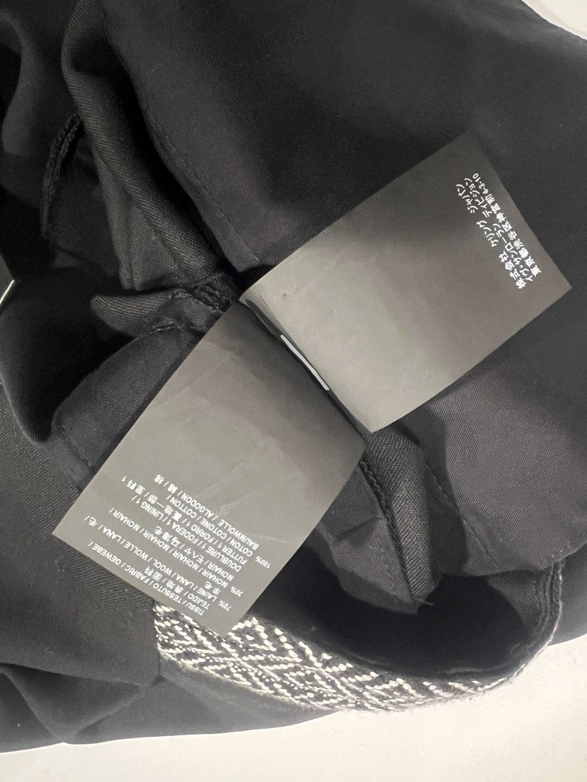 Saint Laurent Paris Saint Laurent men’s dress shorts. 50/34. $690 Size US 34 / EU 50 - 9 Thumbnail