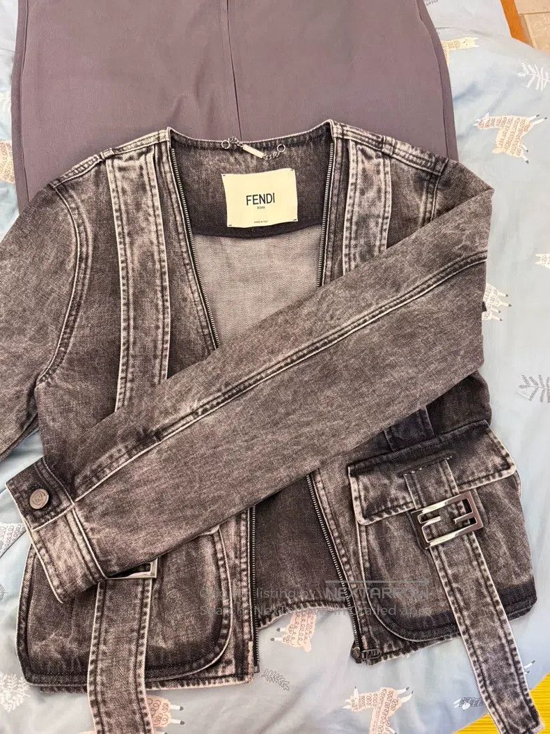 Fendi Fendi Runway style jacket, biker style, invisible zipper c Size XXS / US 00 / IT 34 - 2 Thumbnail