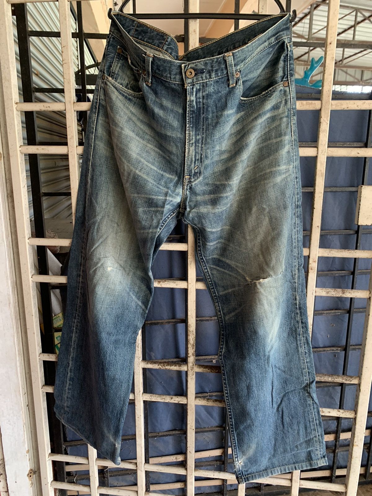 Levi's Vintage 90s Levis 503 Distressed Denim Japan Size US 34 / EU 50 - 24 Thumbnail