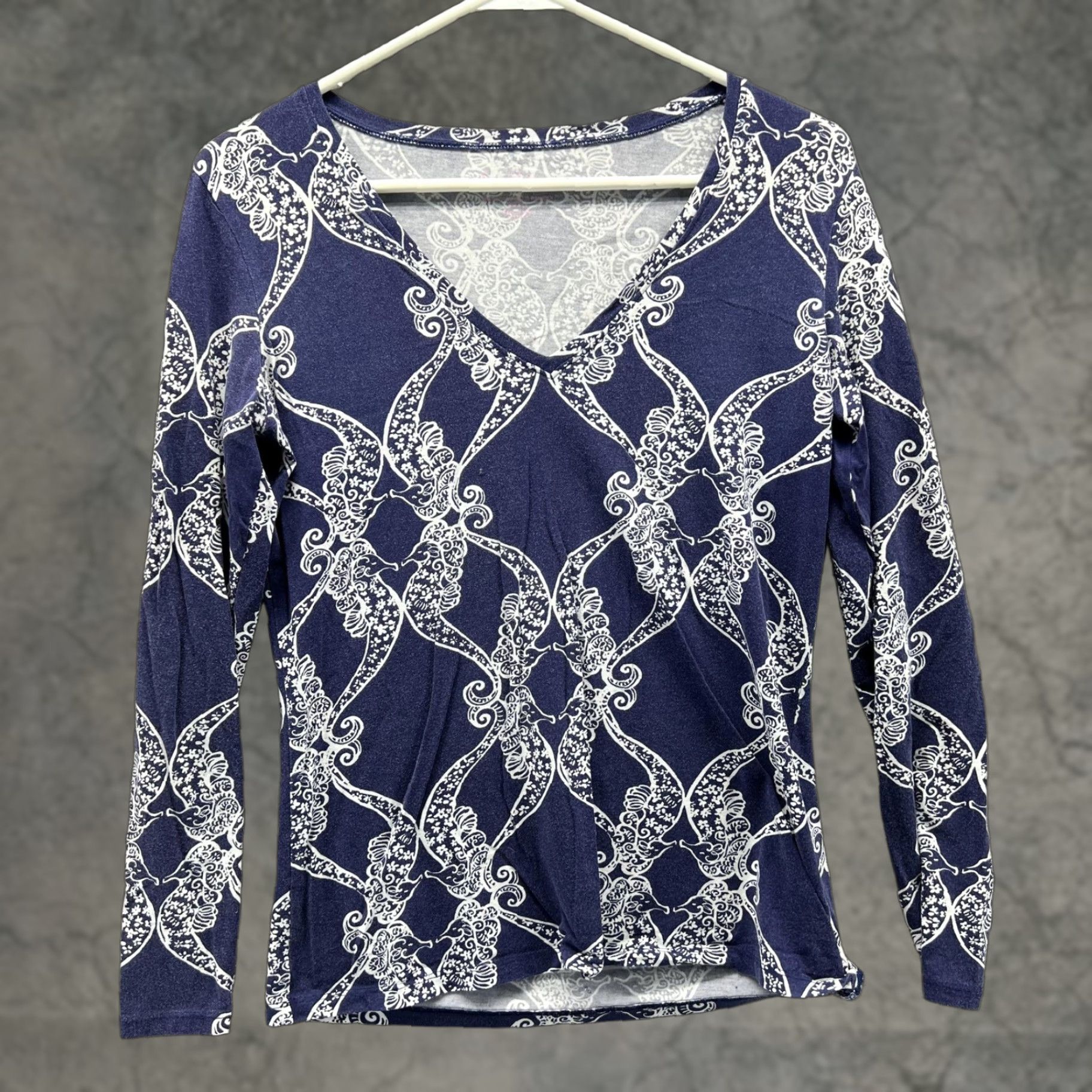 Lilly Pulitzer Lilly Pulitzer Shirt Womens Small Blue Floral V Neck Long Sleeve Jersey Top Size S / US 4 / IT 40 - 1 Thumbnail
