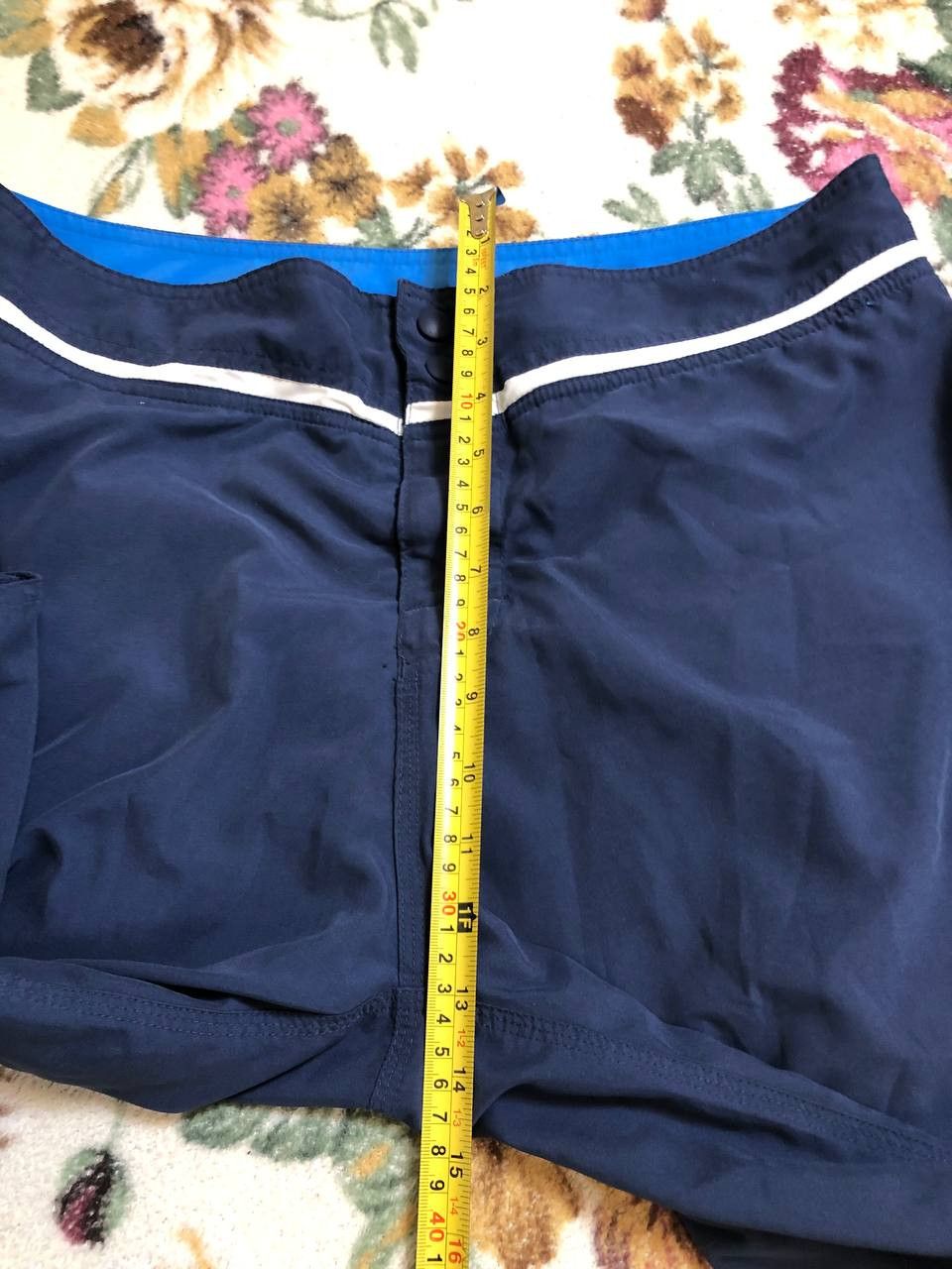 Nike Vintage Mens Vintage Nike nylon shorts 90s streetwear Size US 32 / EU 48 - 9 Thumbnail