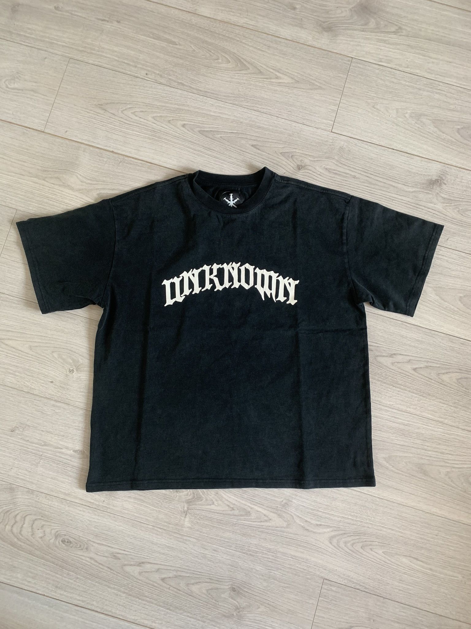 Unknown London Unknown London Gothic Unknown Logo Tee Size US L / EU 52-54 / 3 - 1 Thumbnail