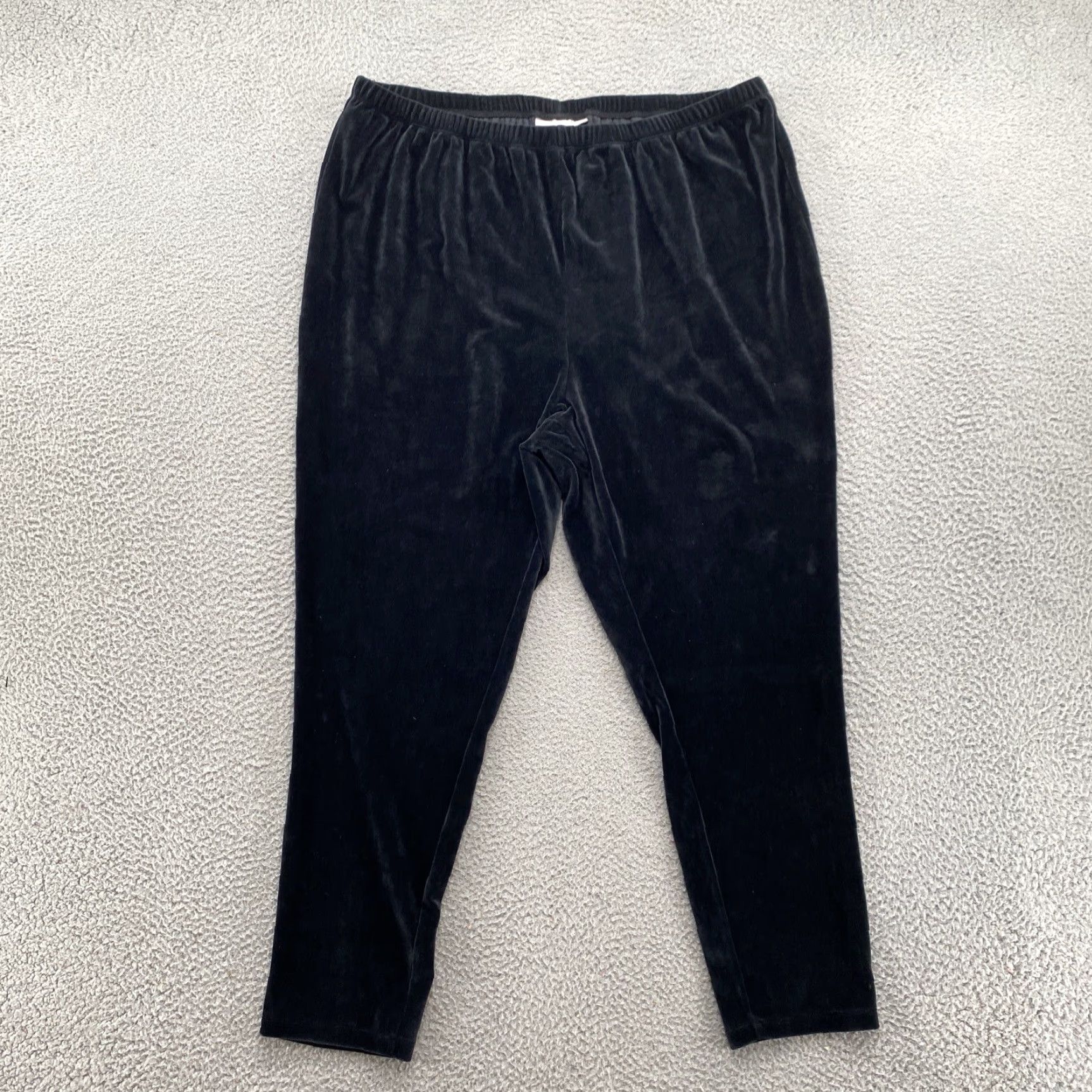 Vintage Woman Within Black Velour Elastic Waist Pull On Plus Size 2X Pants User: Woman Within Black Elastic Waist Pull On Plus Size 2X Velour Pants Size 40" / US 18 - 2 Thumbnail