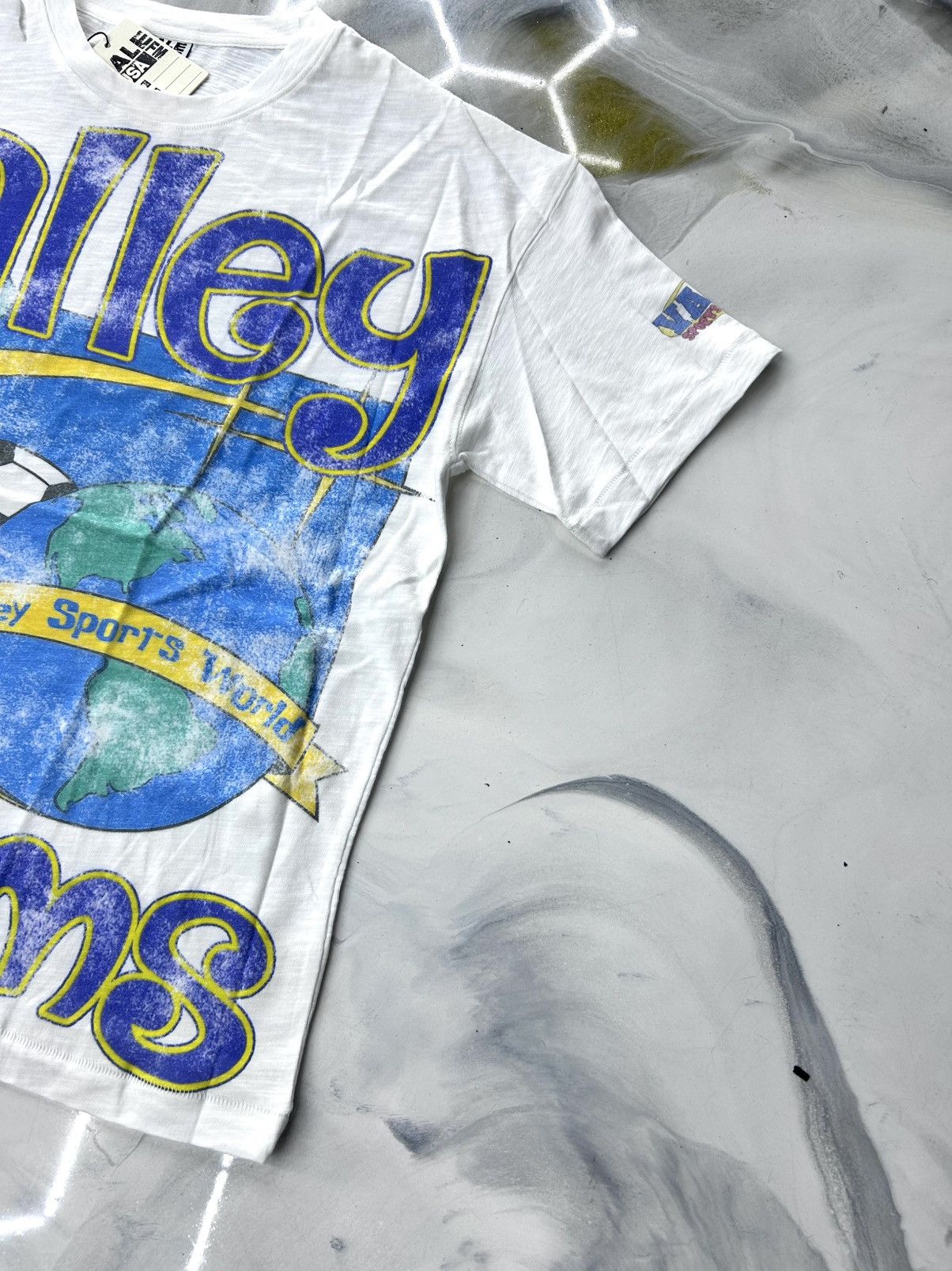 Vale Vale Futball Tee White Blue Yellow Size L Size US L / EU 52-54 / 3 - 2 Thumbnail