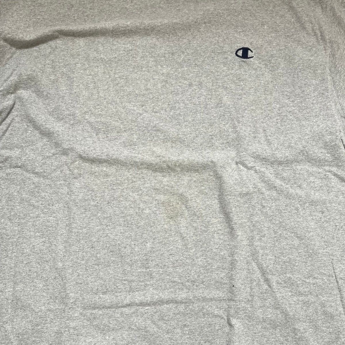 Champion Champion Grey XL T-Shirt Embroidered Logo Vintage Size US XL / EU 56 / 4 - 2 Thumbnail