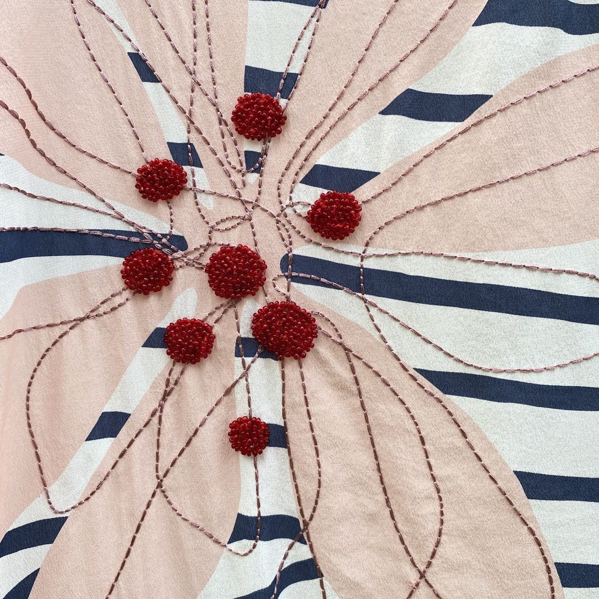 Max Mara Max Mara Striped Tee with Floral Appliqué Size M / US 6-8 / IT 42-44 - 3 Thumbnail