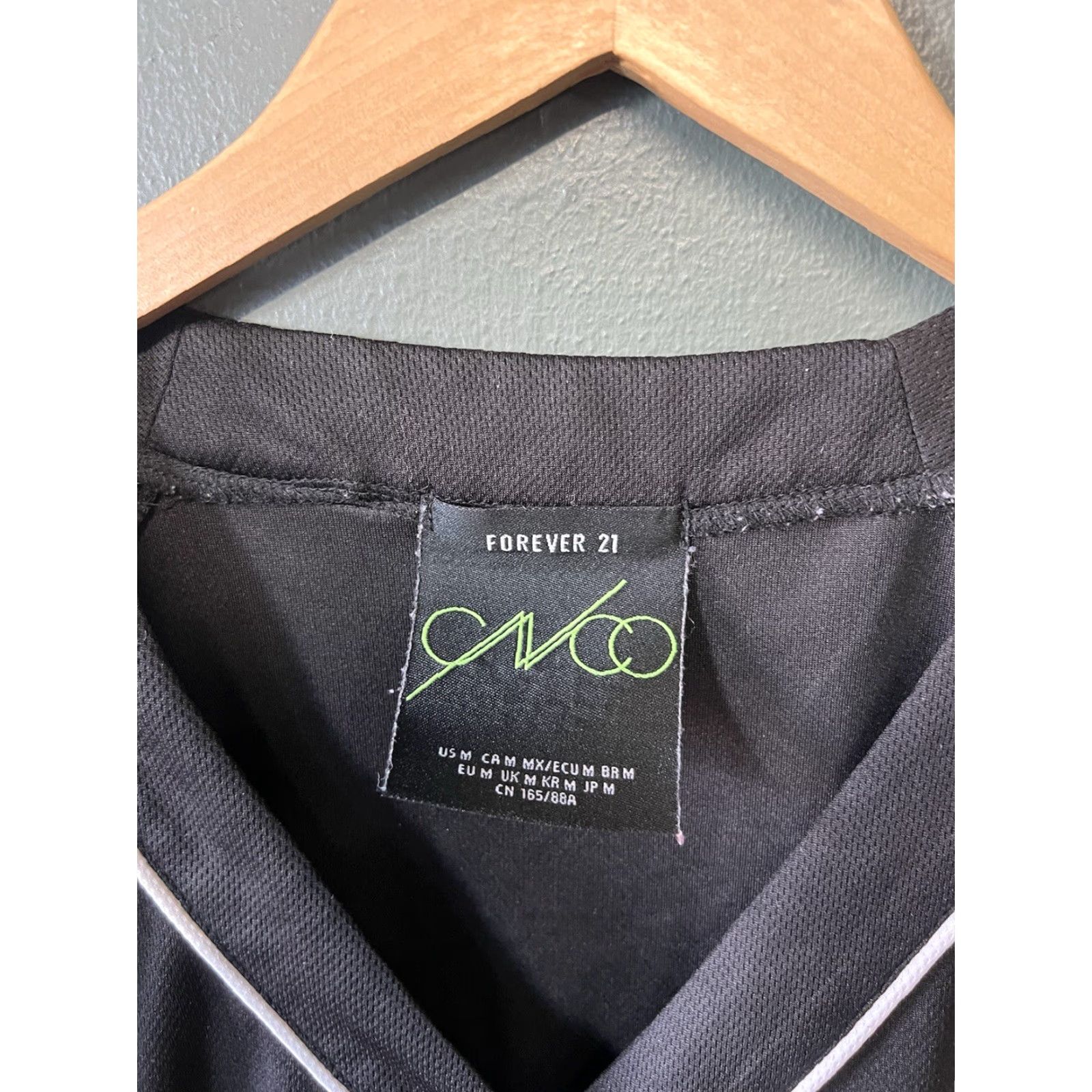 Forever 21 Forever 21 x CNCO Womens Black Short Sleeve Jersey M Size M / US 6-8 / IT 42-44 - 3 Thumbnail