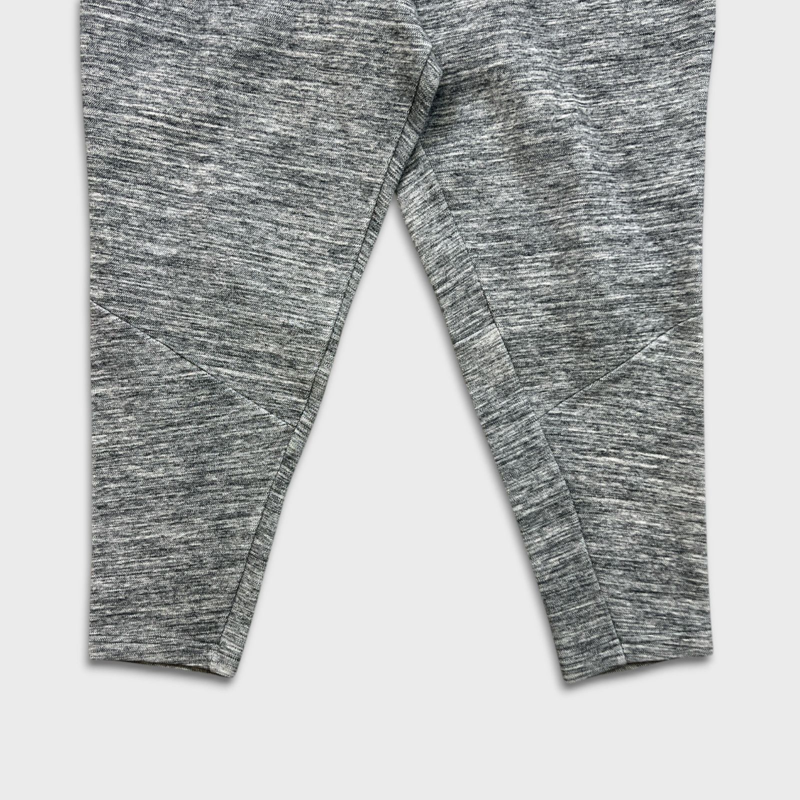 Adidas × Vintage Adidas Tech Sweatpants Essentials Spell Out Athletic Joggers Size US 28 / EU 44 - 4 Thumbnail