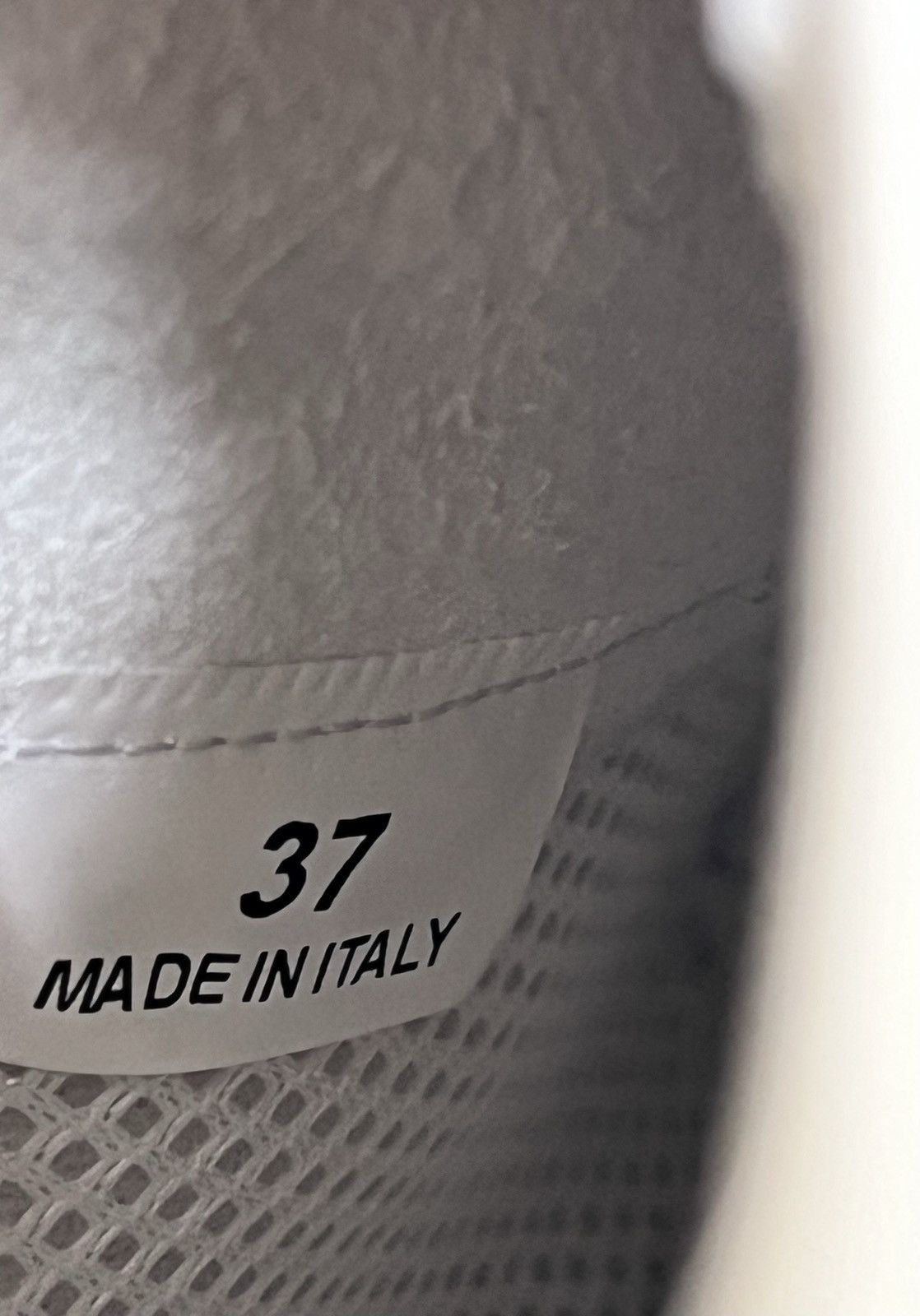 Maison Margiela Margiela featherlight cutout low top sneakers Size US 7 / IT 37 - 3 Thumbnail