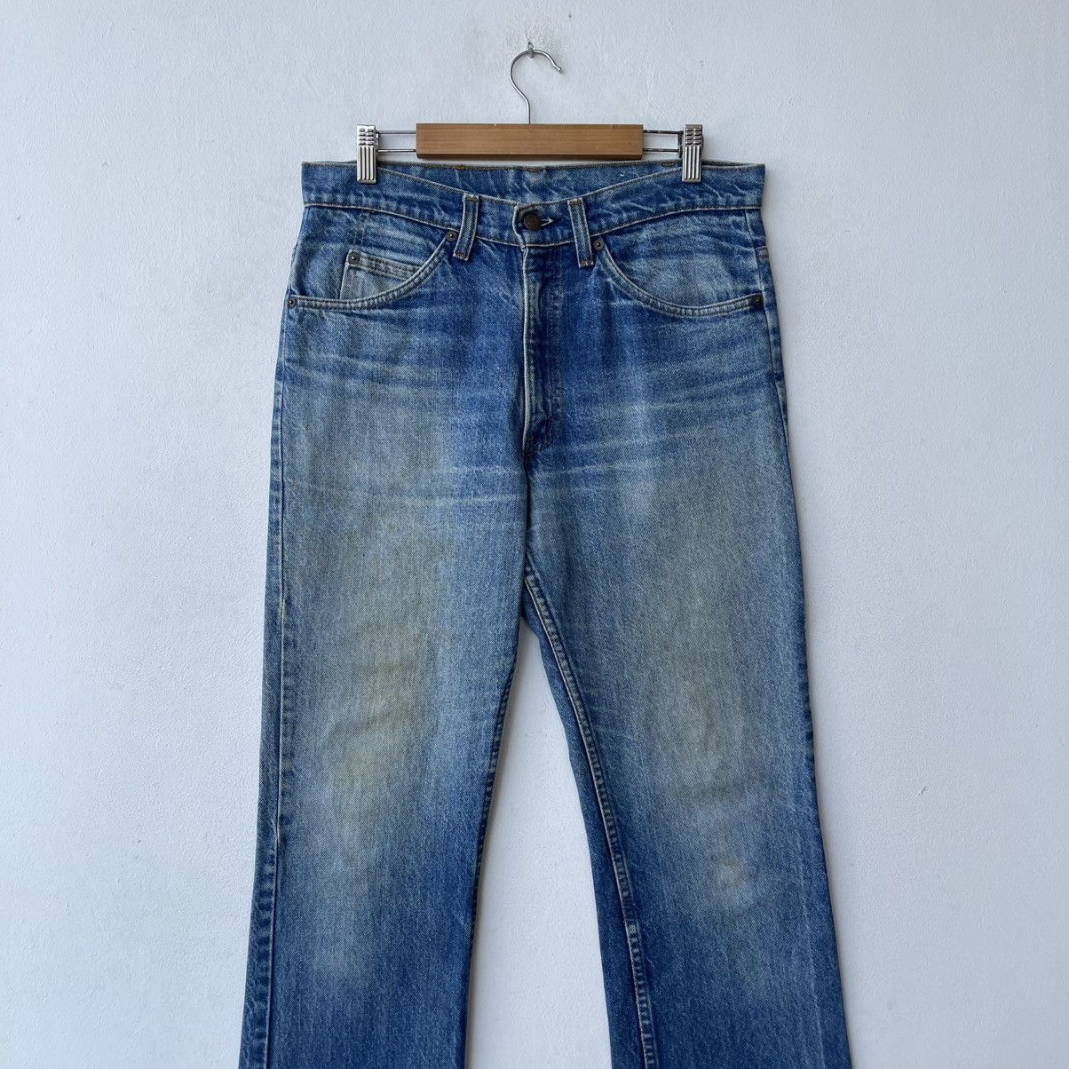 Levi's Thrashed Crotch Rip / Blowout Levi’s 517 Flared Bella Hadid Size US 32 / EU 48 - 4 Thumbnail