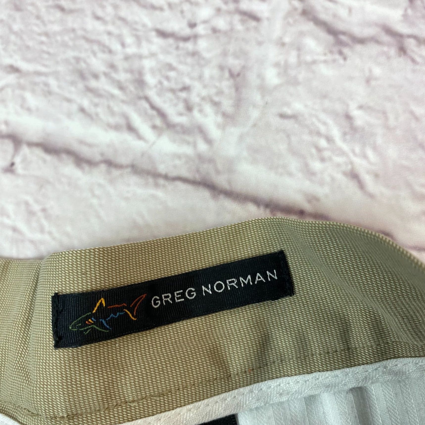 Vintage Greg Norman Mens Golf Shorts 38 Khaki Chino Shark Pleated Performance Size US 38 / EU 54 - 4 Thumbnail