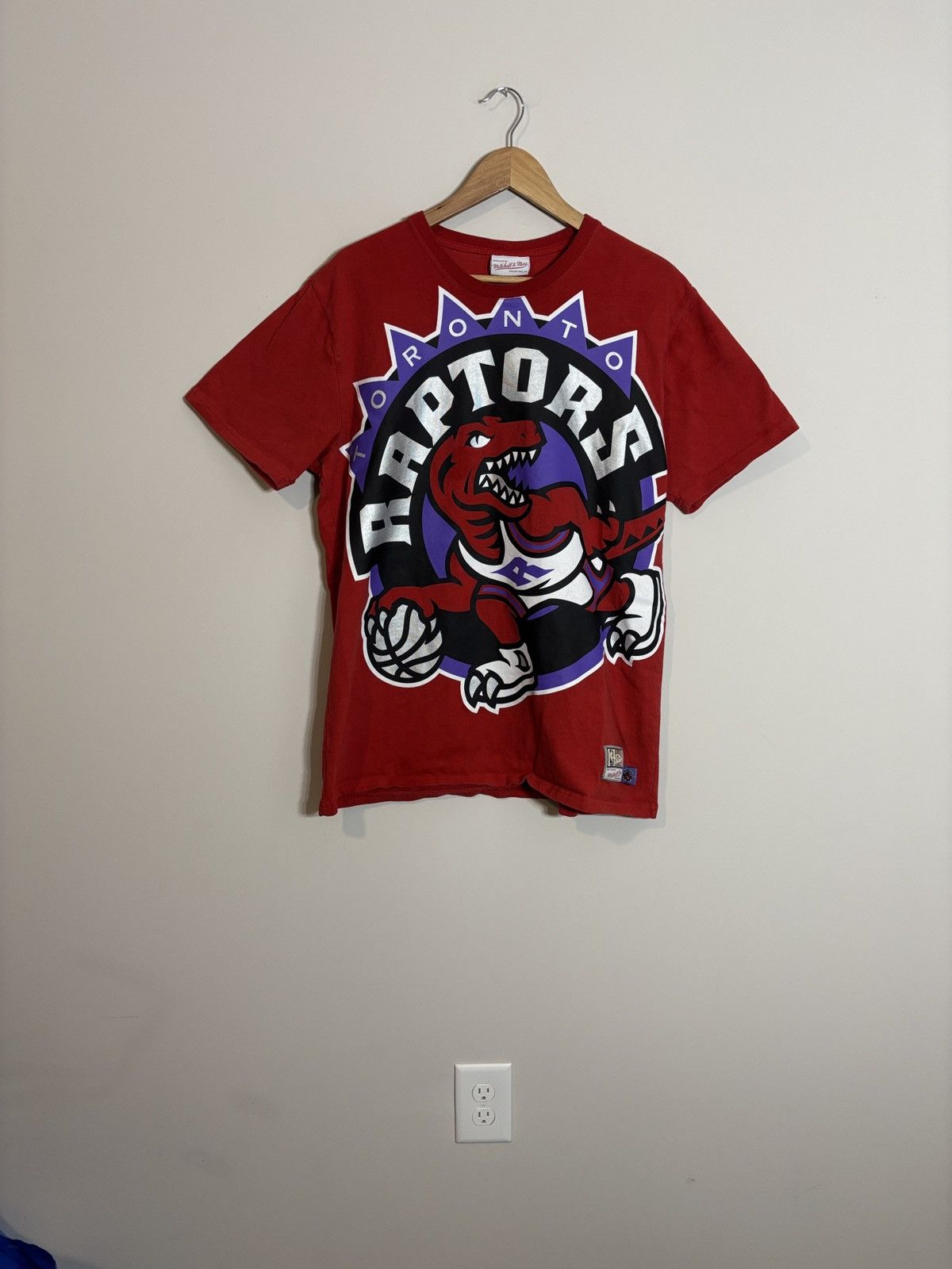 Mitchell & Ness Mitchell & Ness NBA Toronto Raptors Big Logo Shirt Vtg Style Size US M / EU 48-50 / 2 - 1 Thumbnail