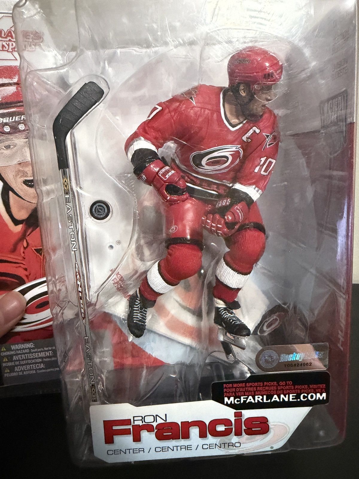 NHL Ron Francis Carolina Hurricanes NHL McFarlane Series 4 2002 Size ONE SIZE - 6 Thumbnail